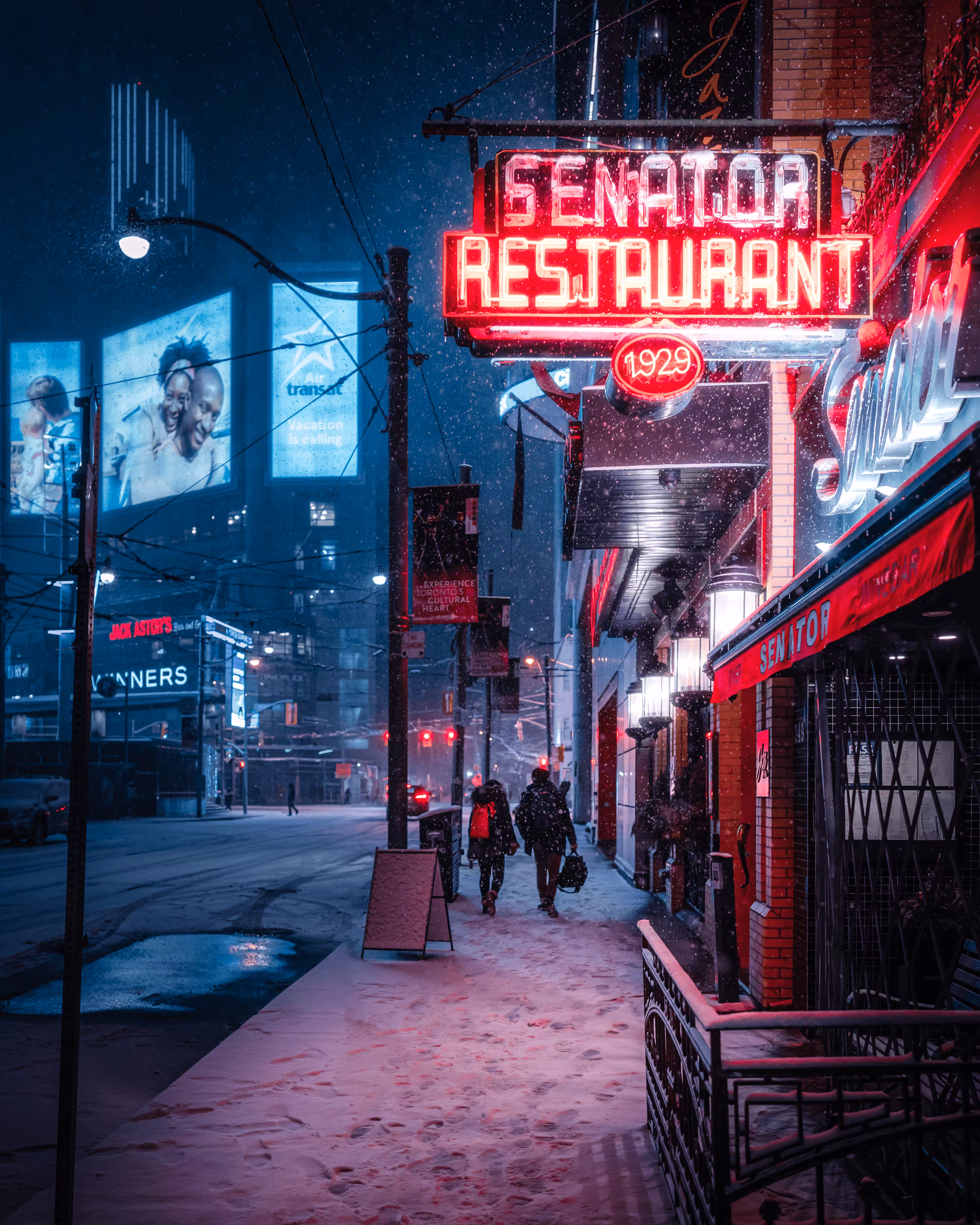 Sleepless Streets #002 Night Shift