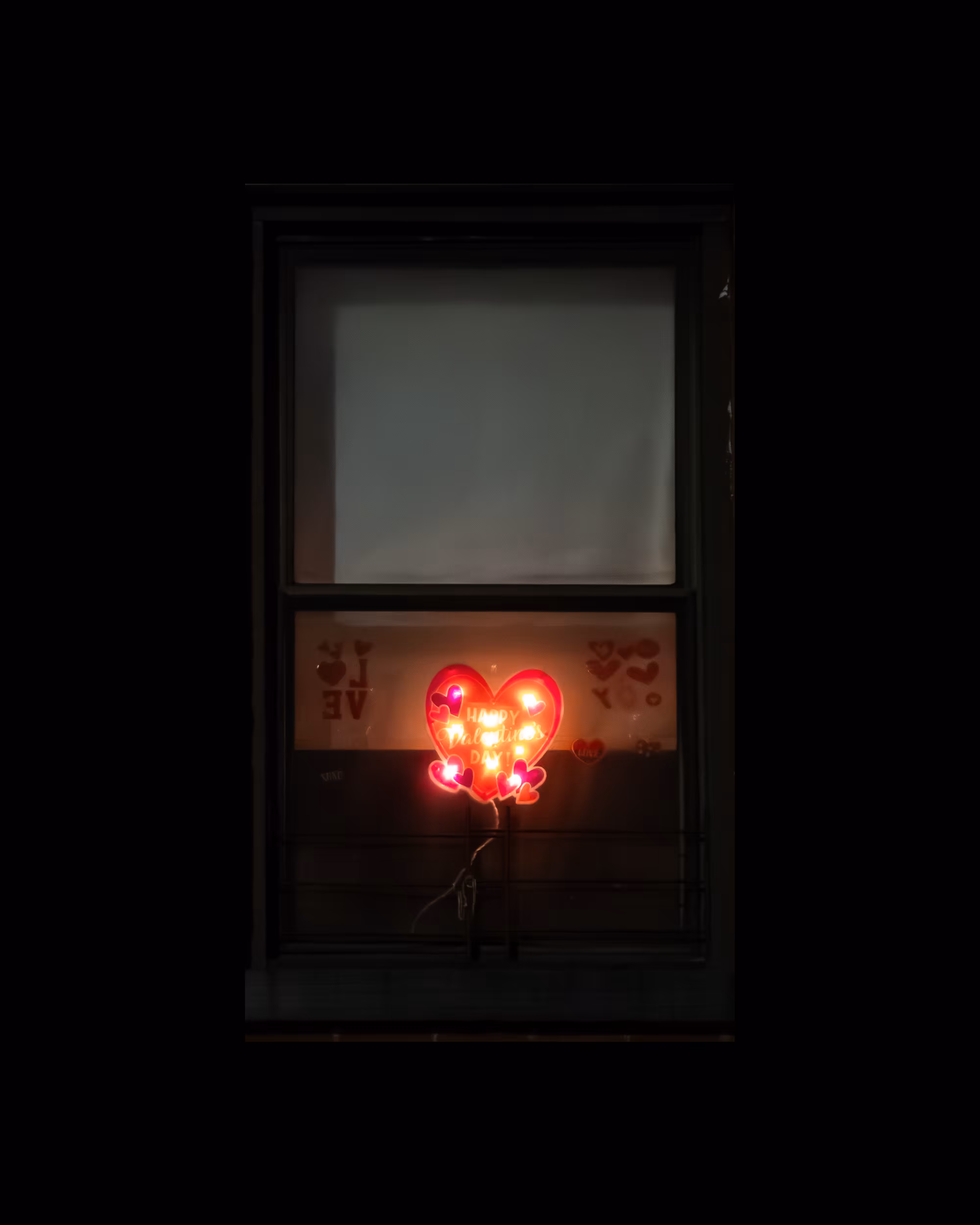 WINDOW 826