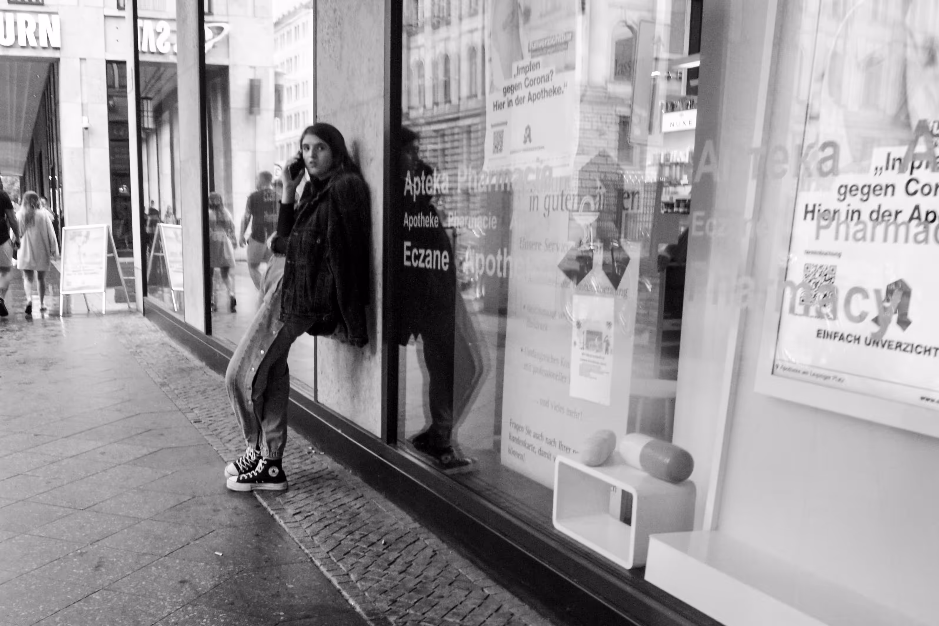Are you listening to my phone call?