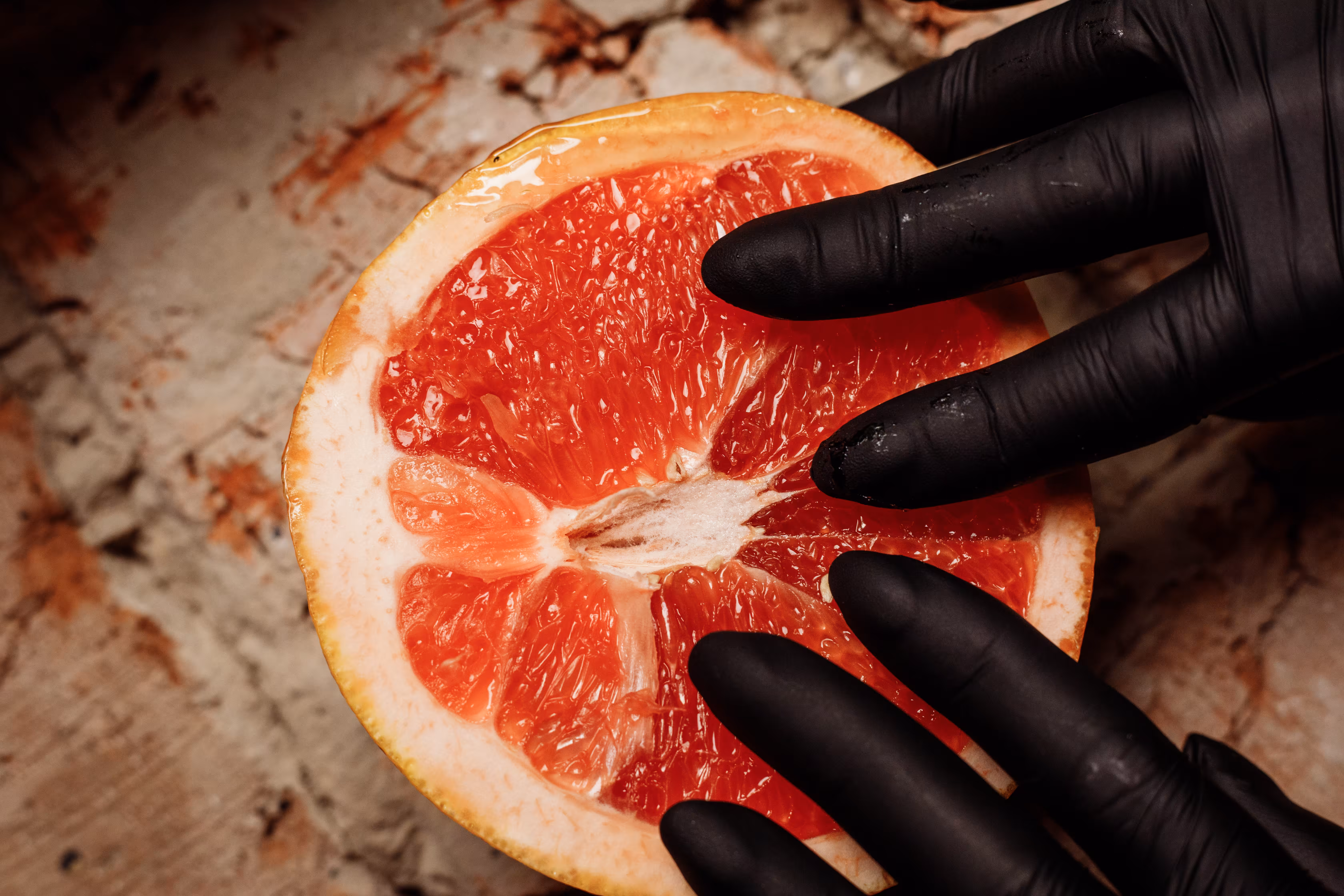 Hand&Grapefruit