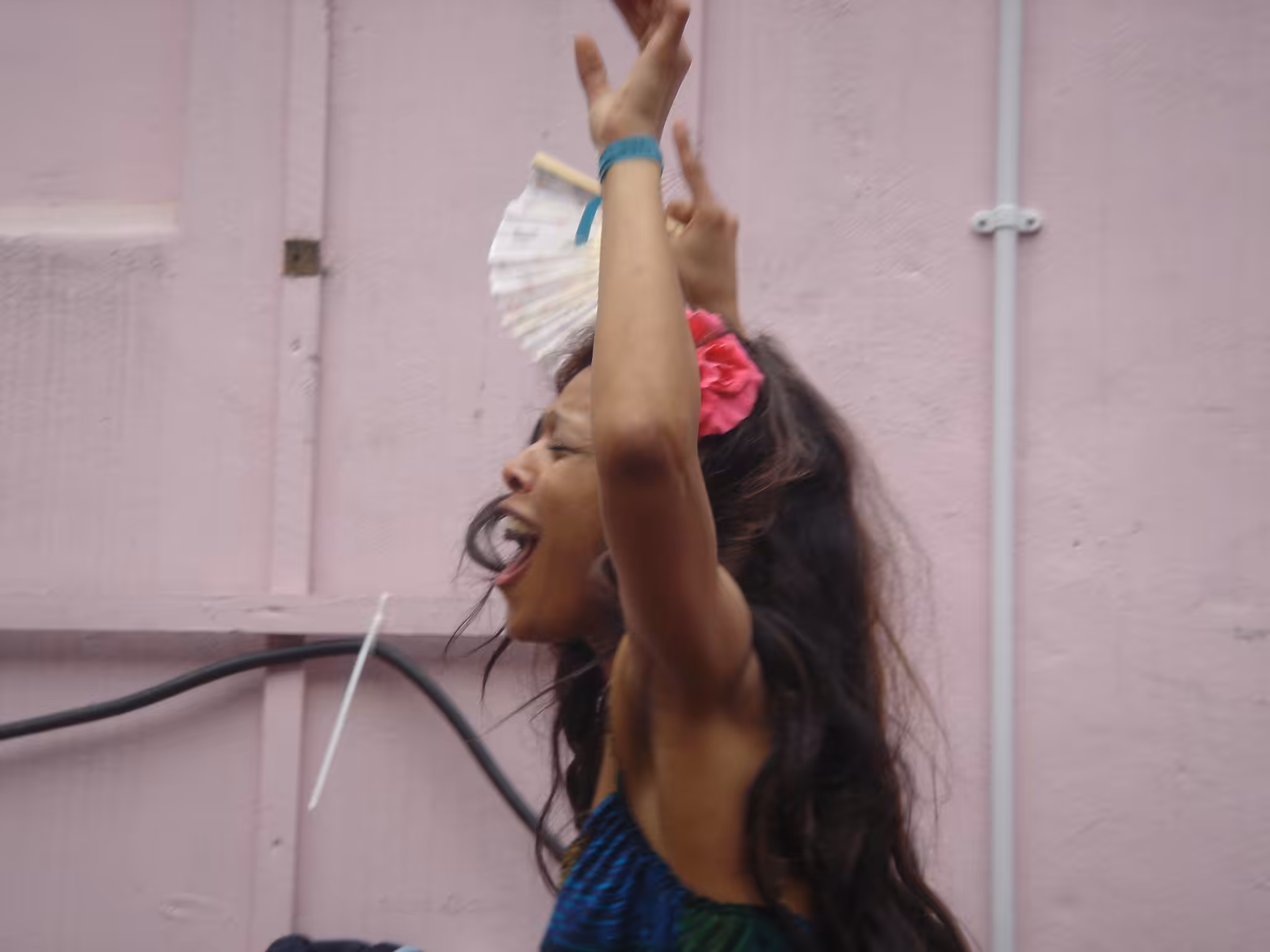 Archives - 01 - Anonymous dancer in Hackney, London, on 04/05/2005