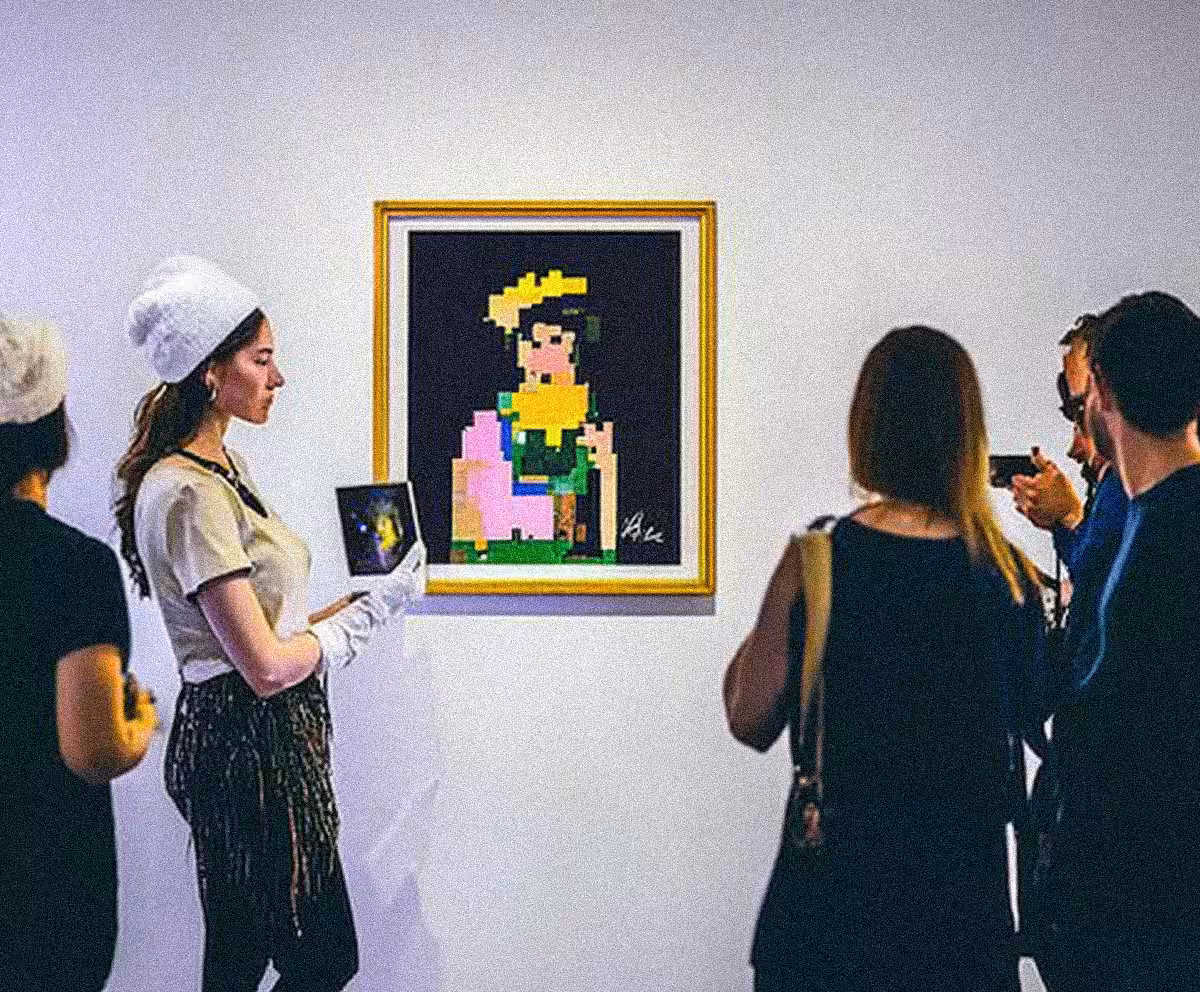 NO RULES APPLIED: All guests searching for price tag of the lonely host