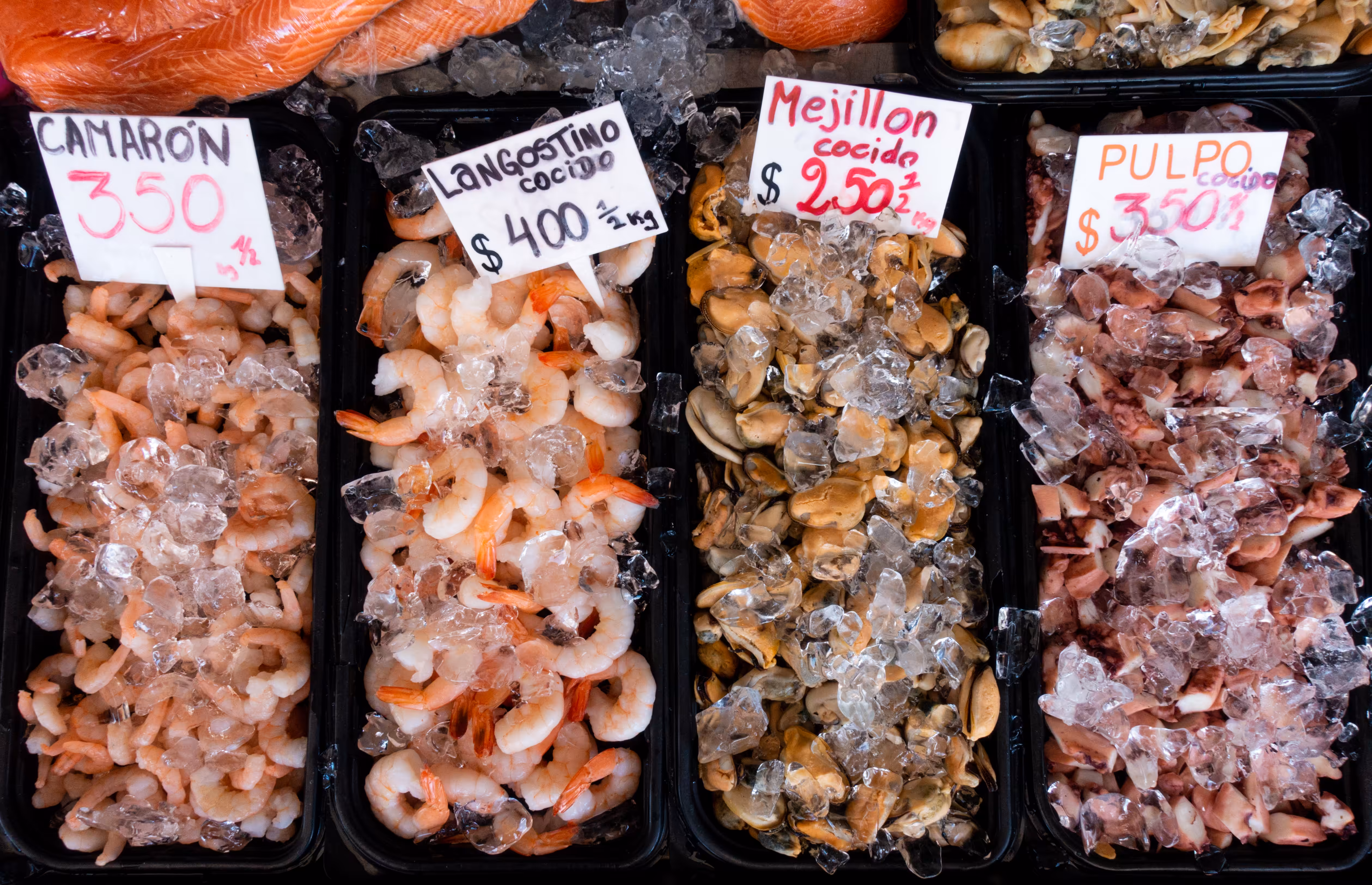 Mariscos en el mercado (@DianaPelenur)