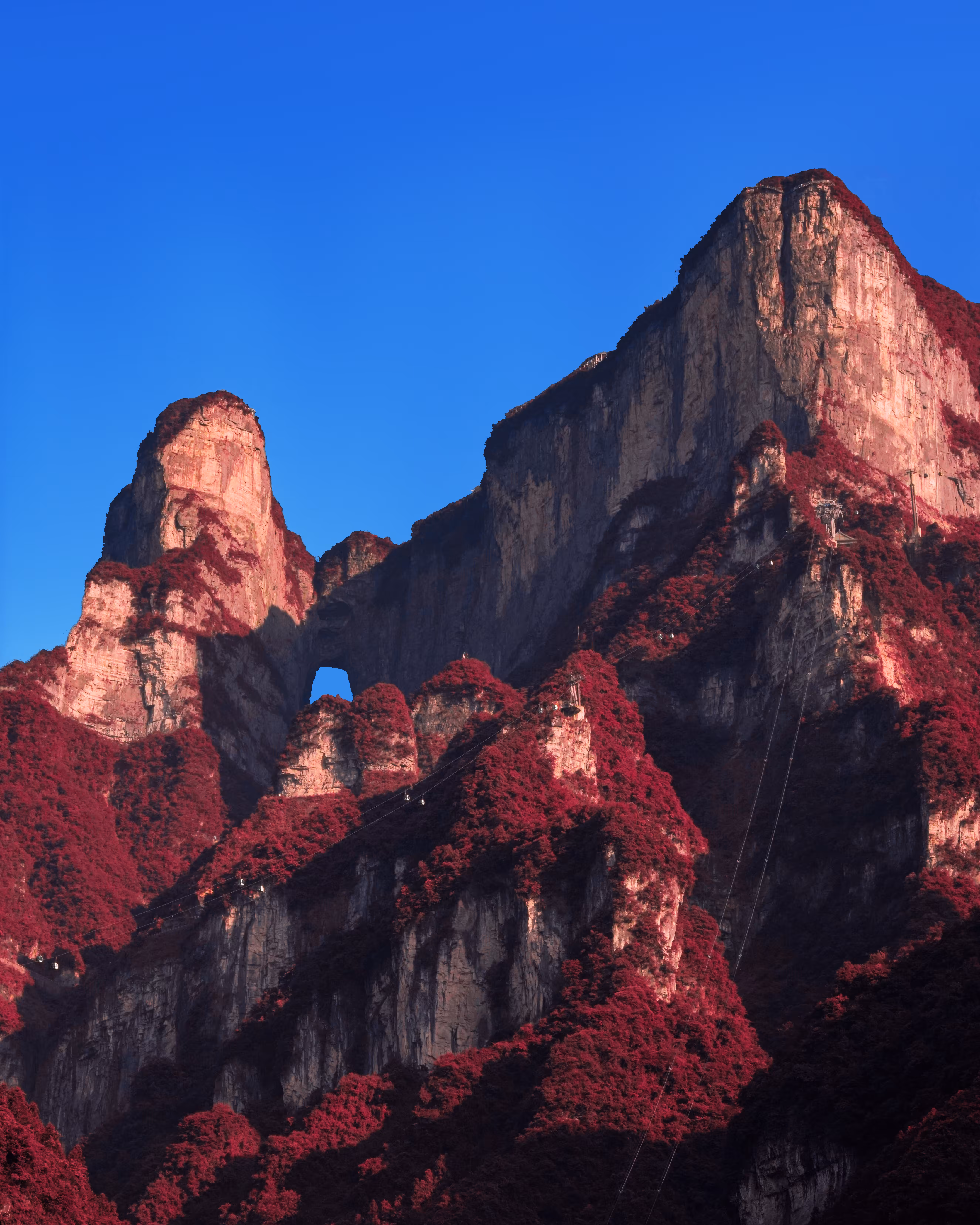 IRL 004 - CANDYFLOSS MOUNTAIN