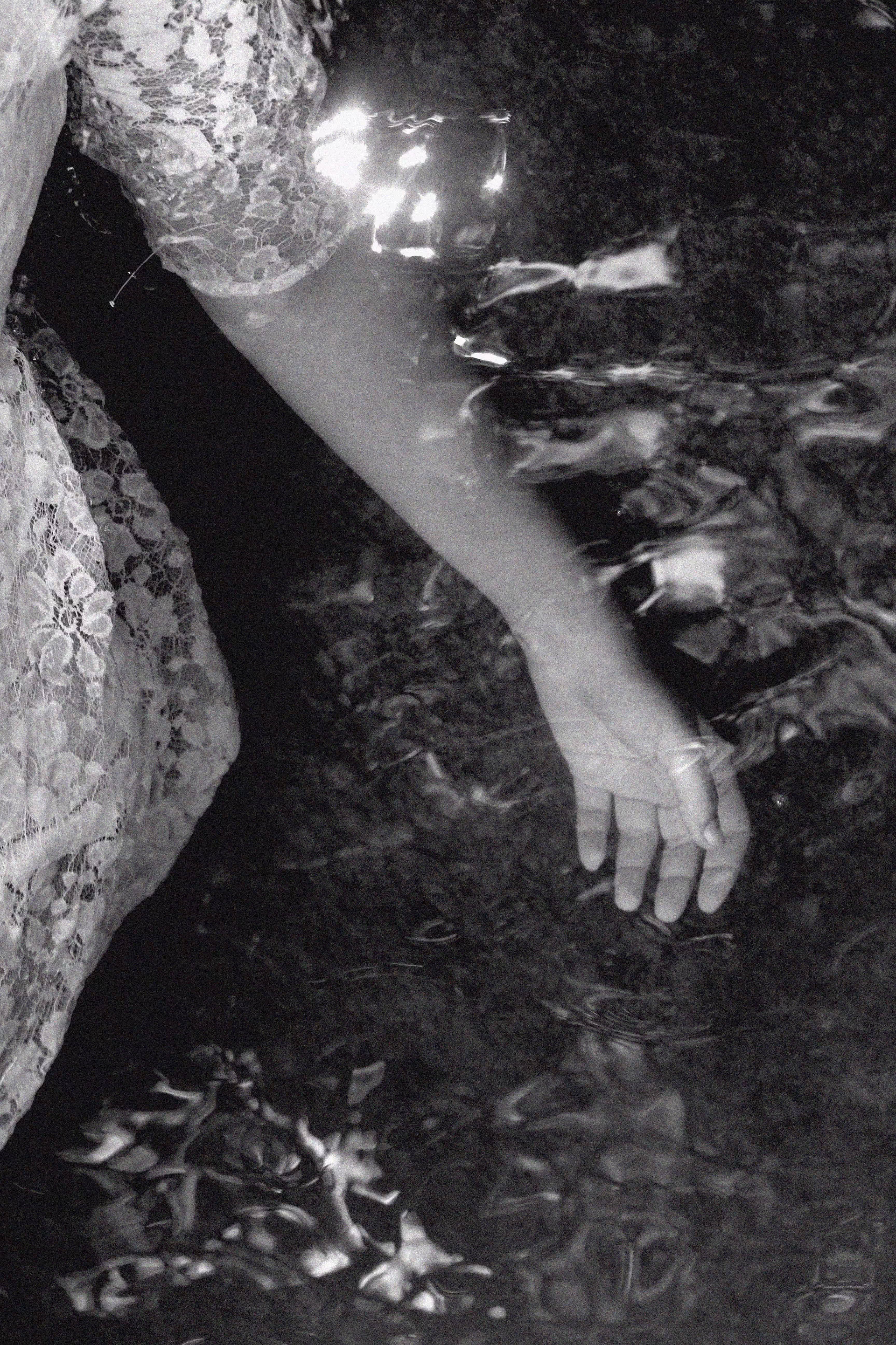I turn to water 