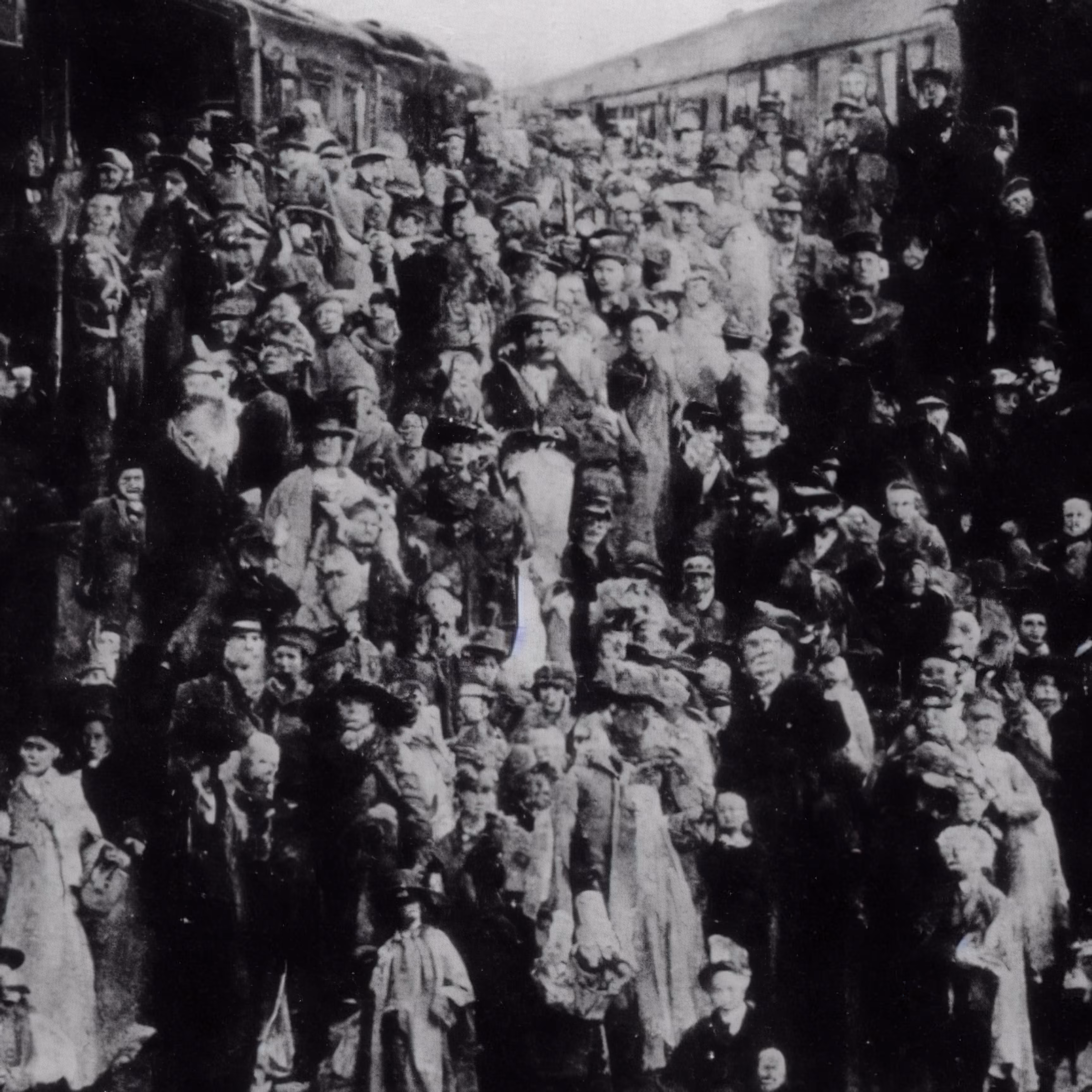 ART MARKET: The Passengers