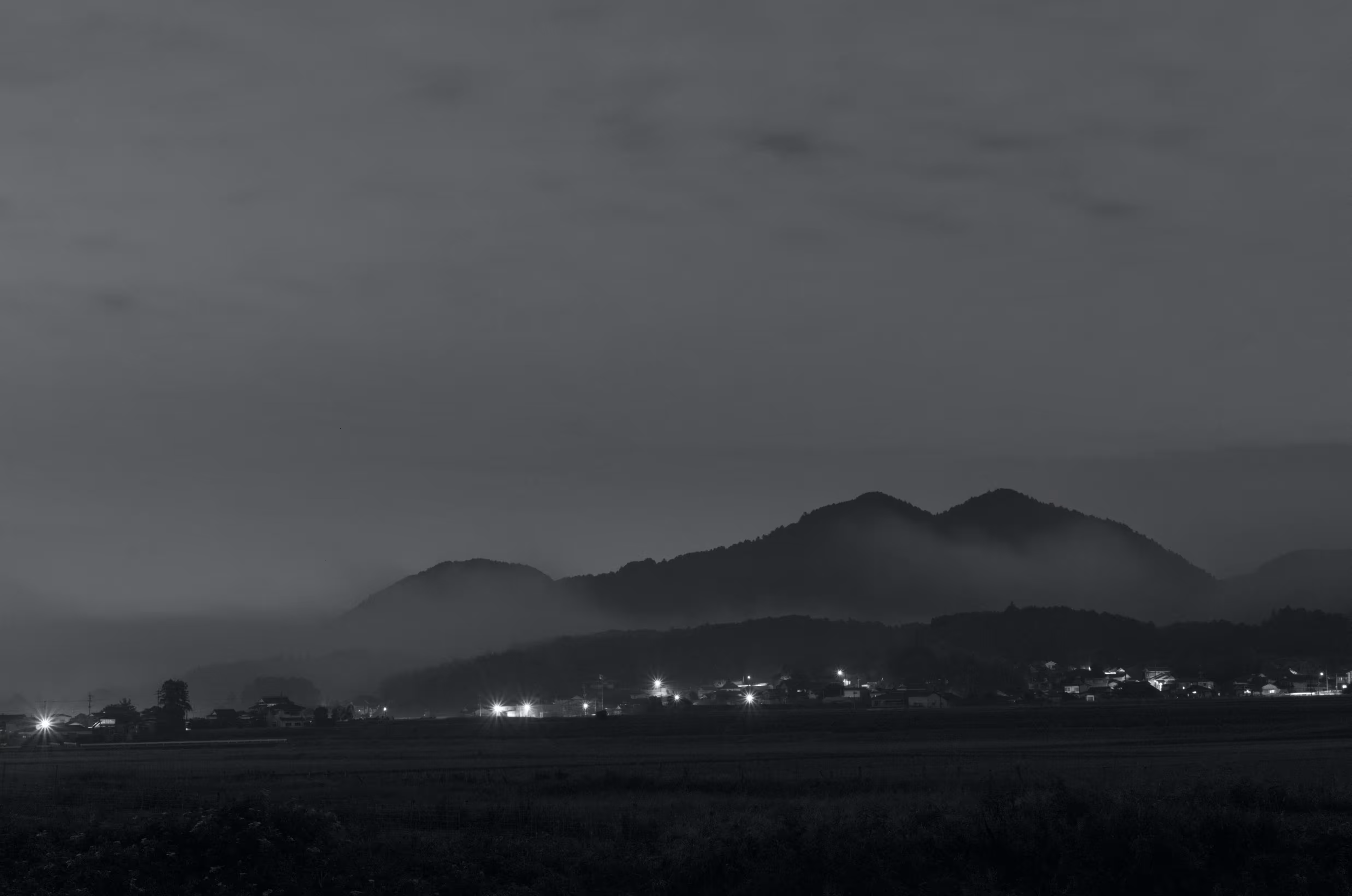 Heaven Series: Rarible Edition – Edge of Heaven (Monochrome)
