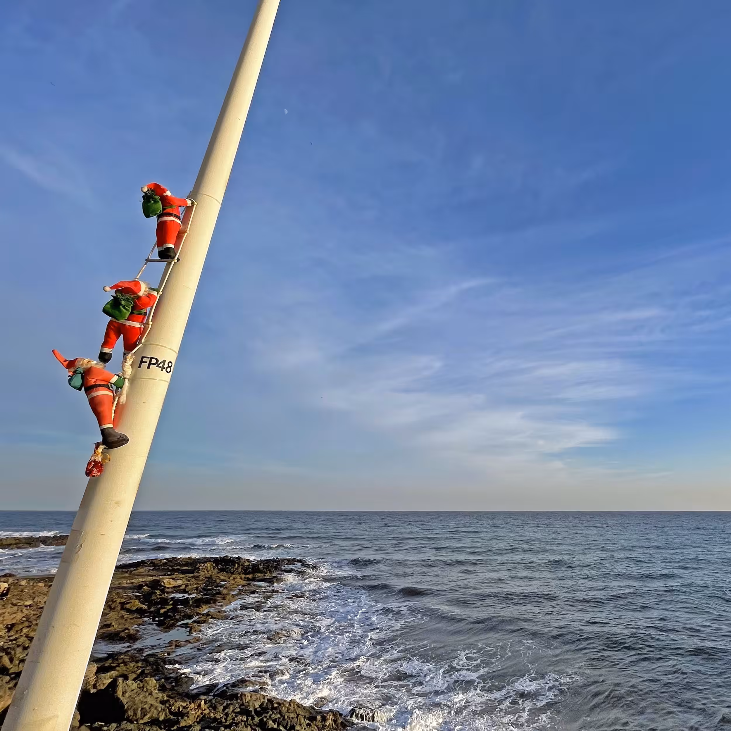 Atlantic Santa