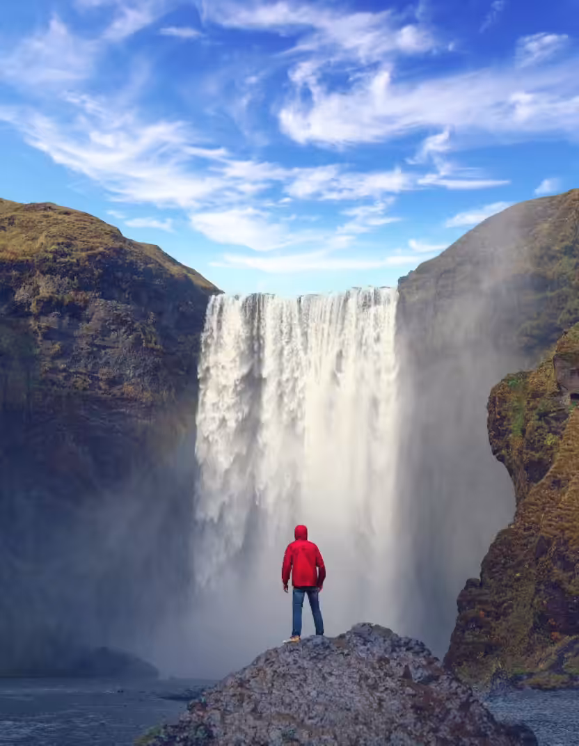 Skógafoss waterfalls