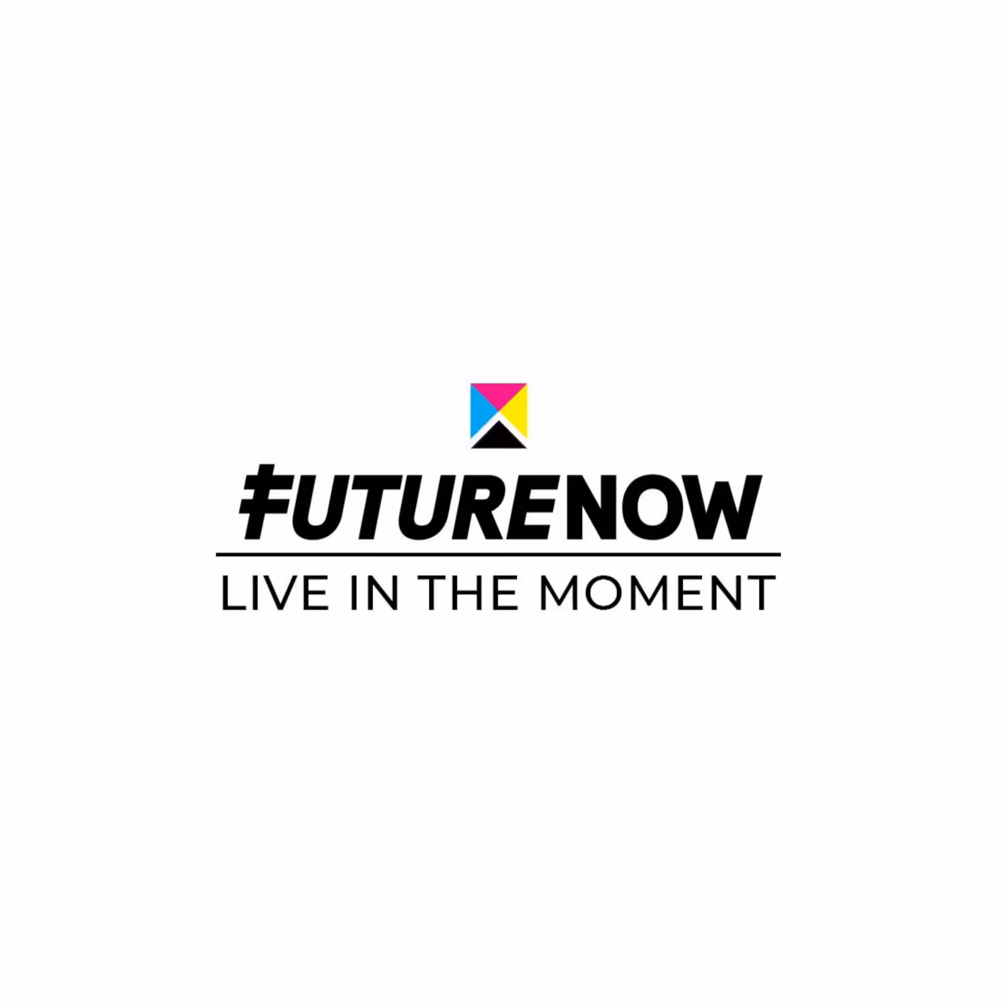 LIVE LIFE LIVE IN THE MOMENT