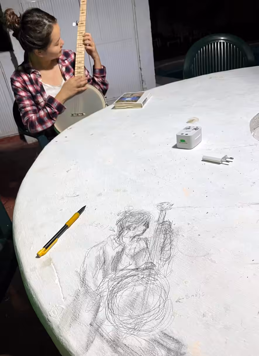 Chloe playing banjo
