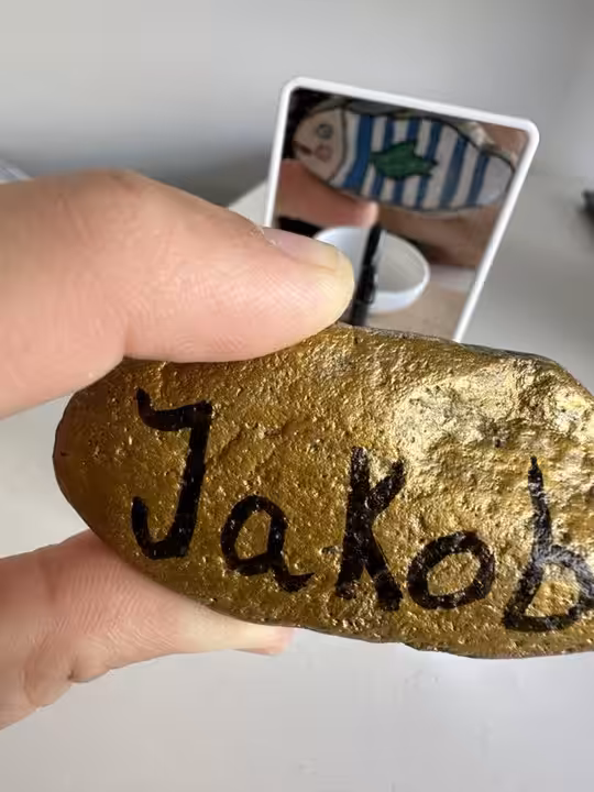 Day 1, Jakob
