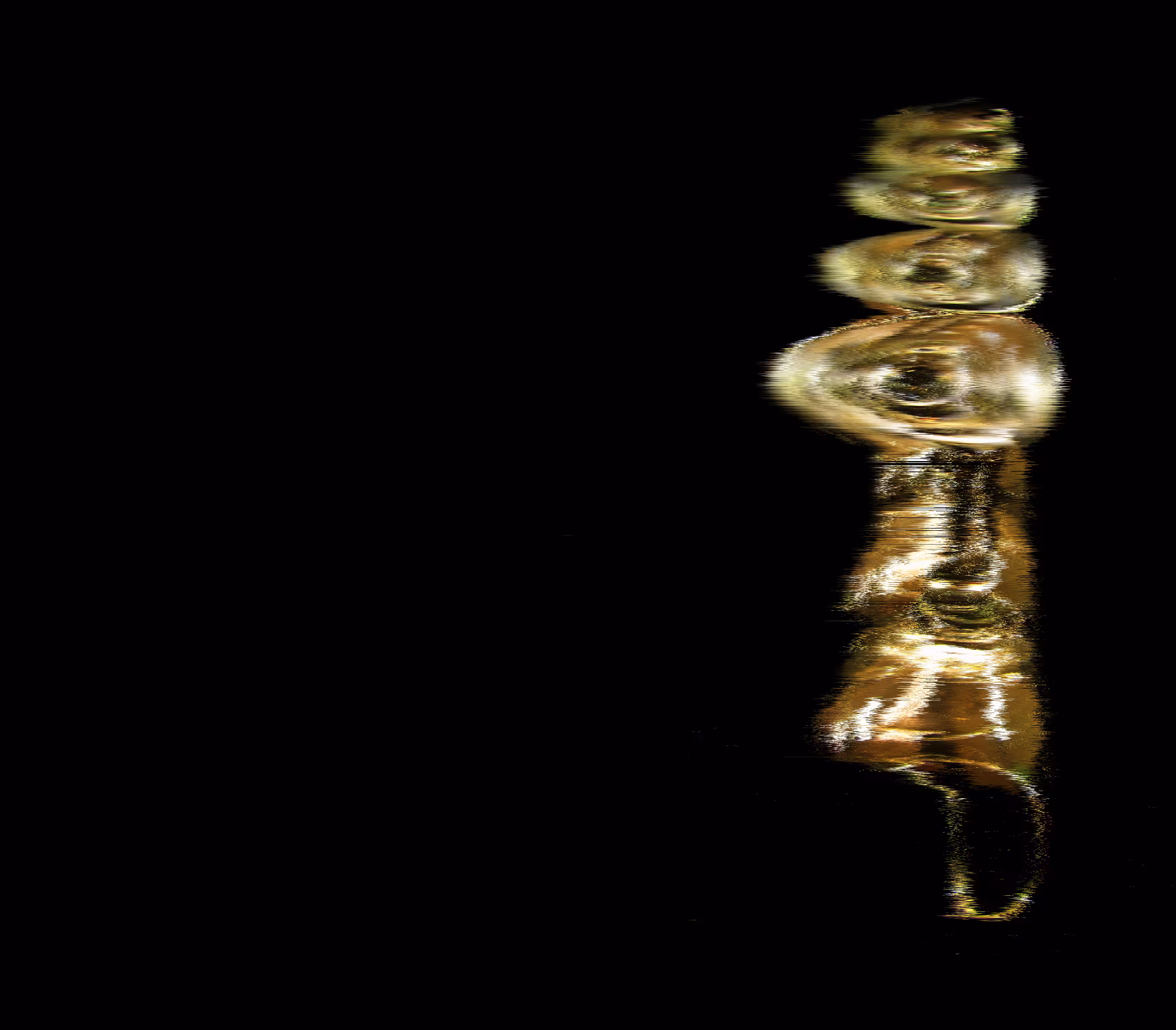 orange frame: the first rythm of glass and wind dance