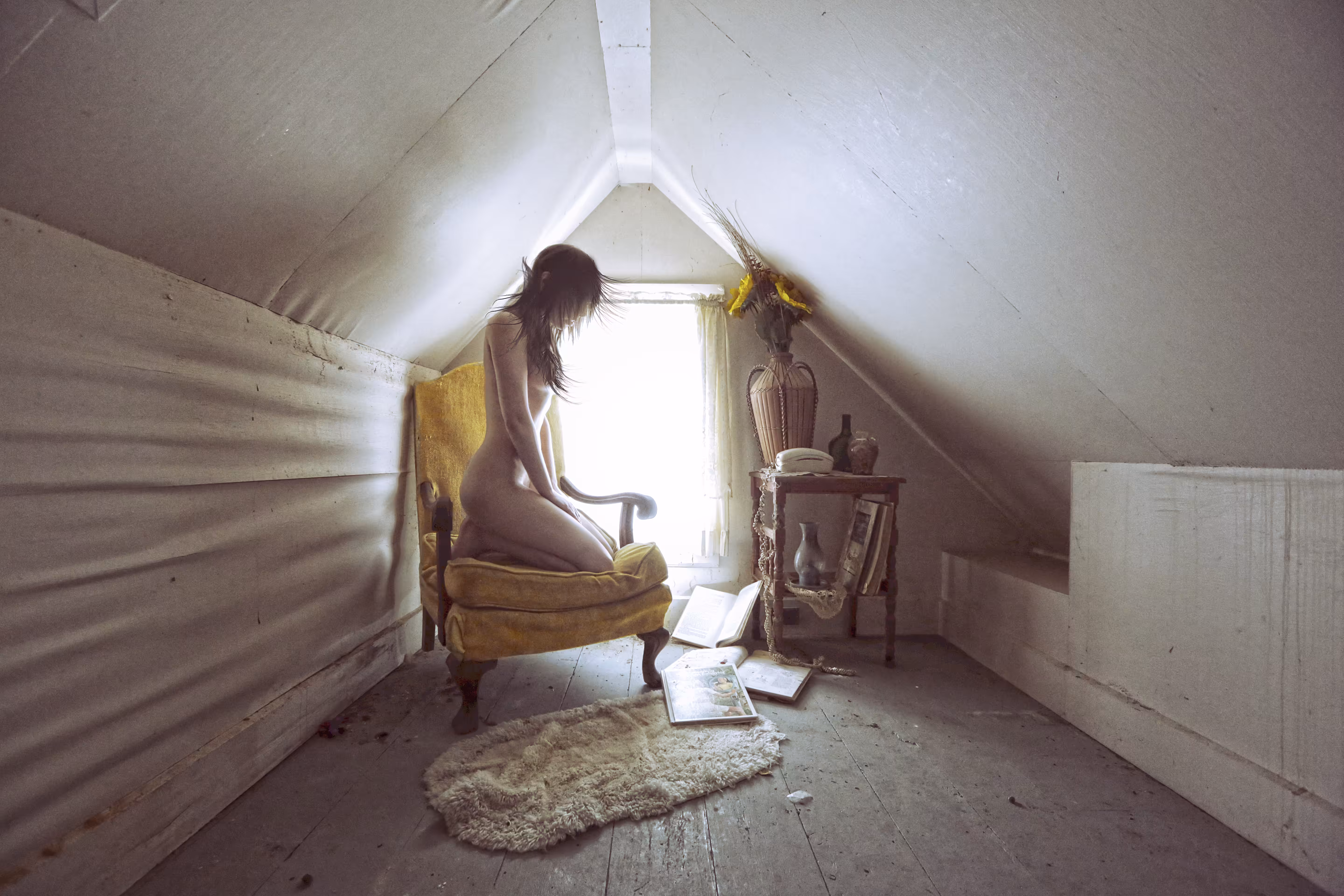 Last Days Of Earth: Yellow Chair
