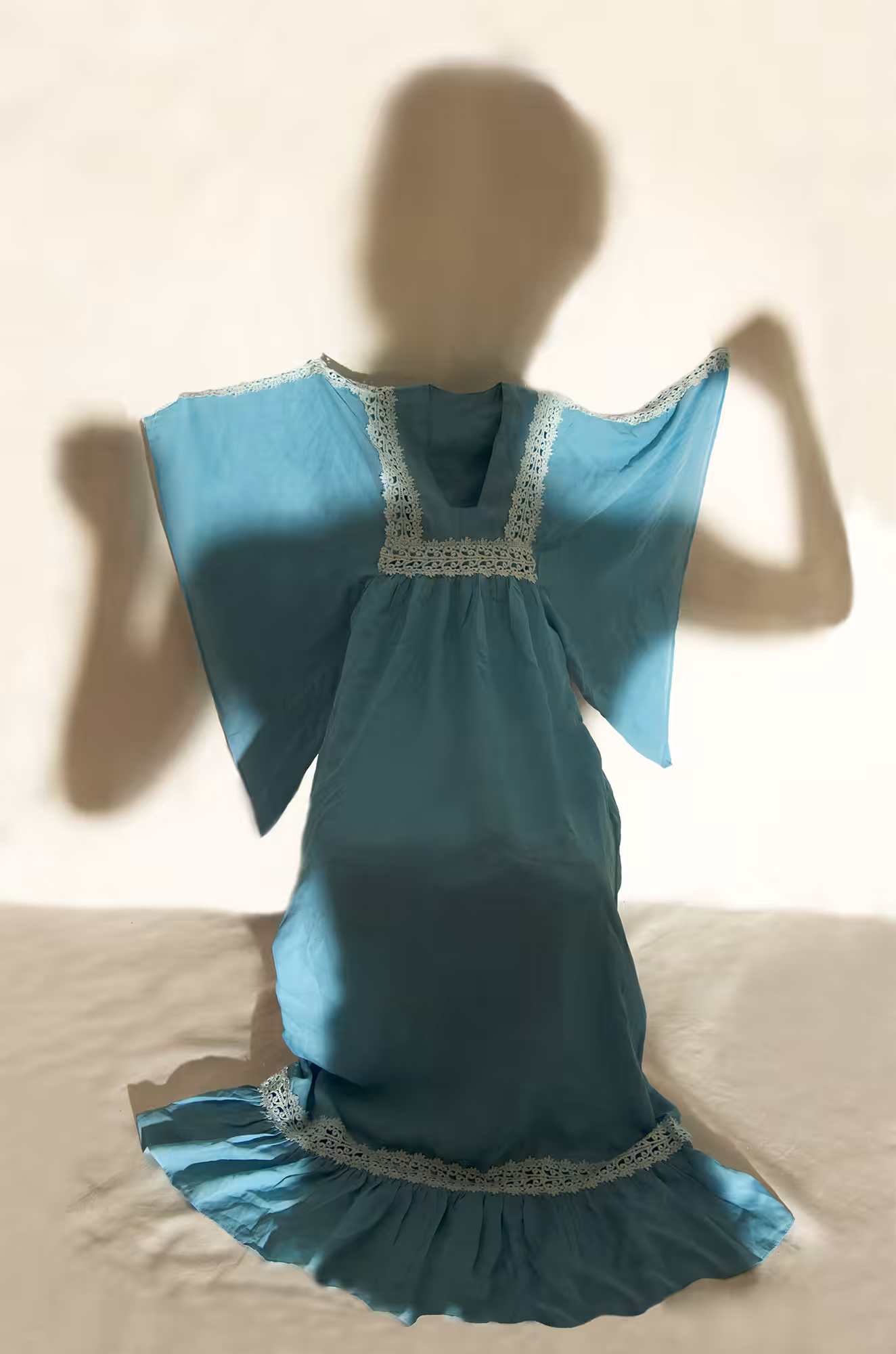 mom`s blue dress