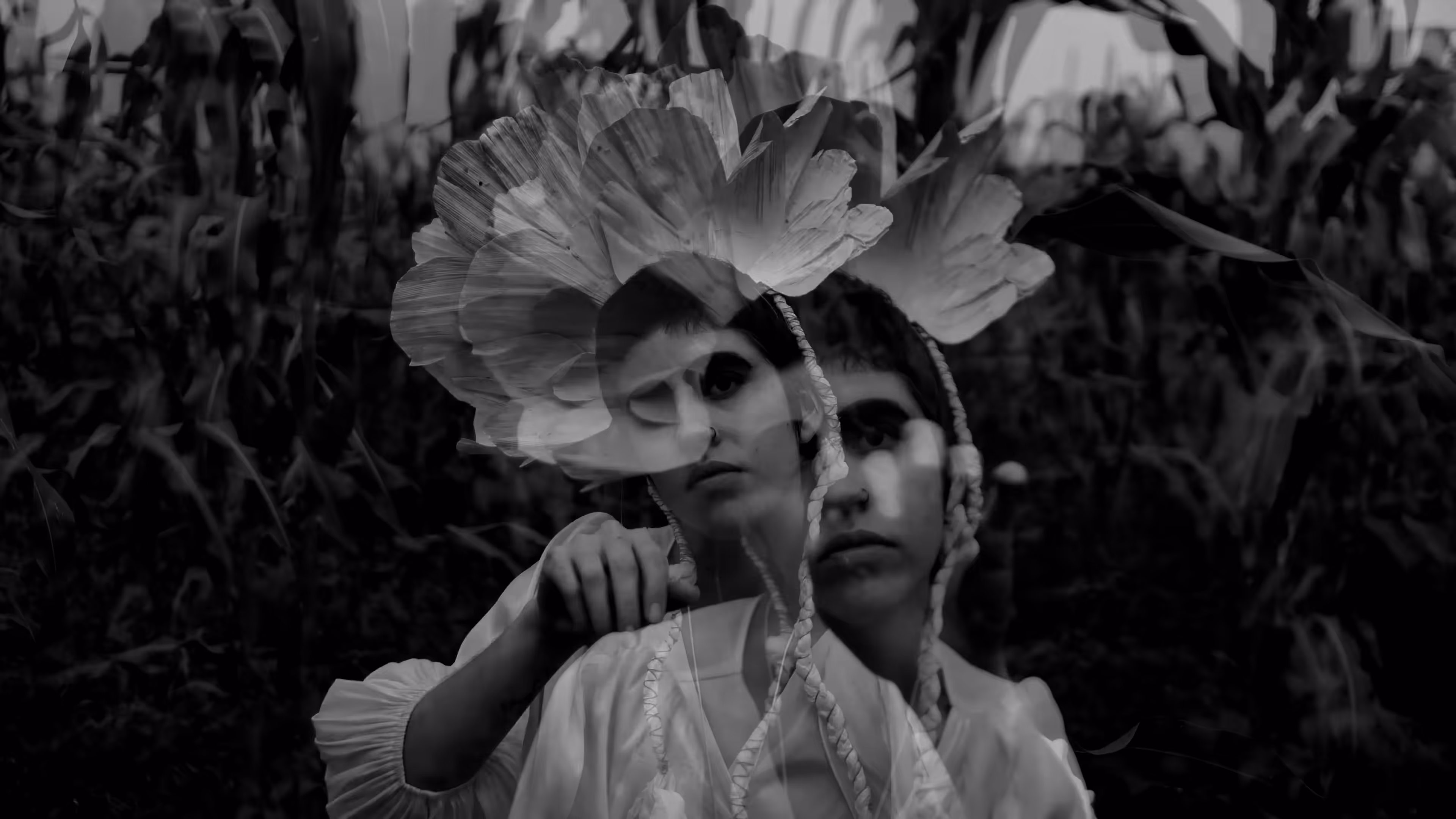 Mujer Maíz II (Dissolve)