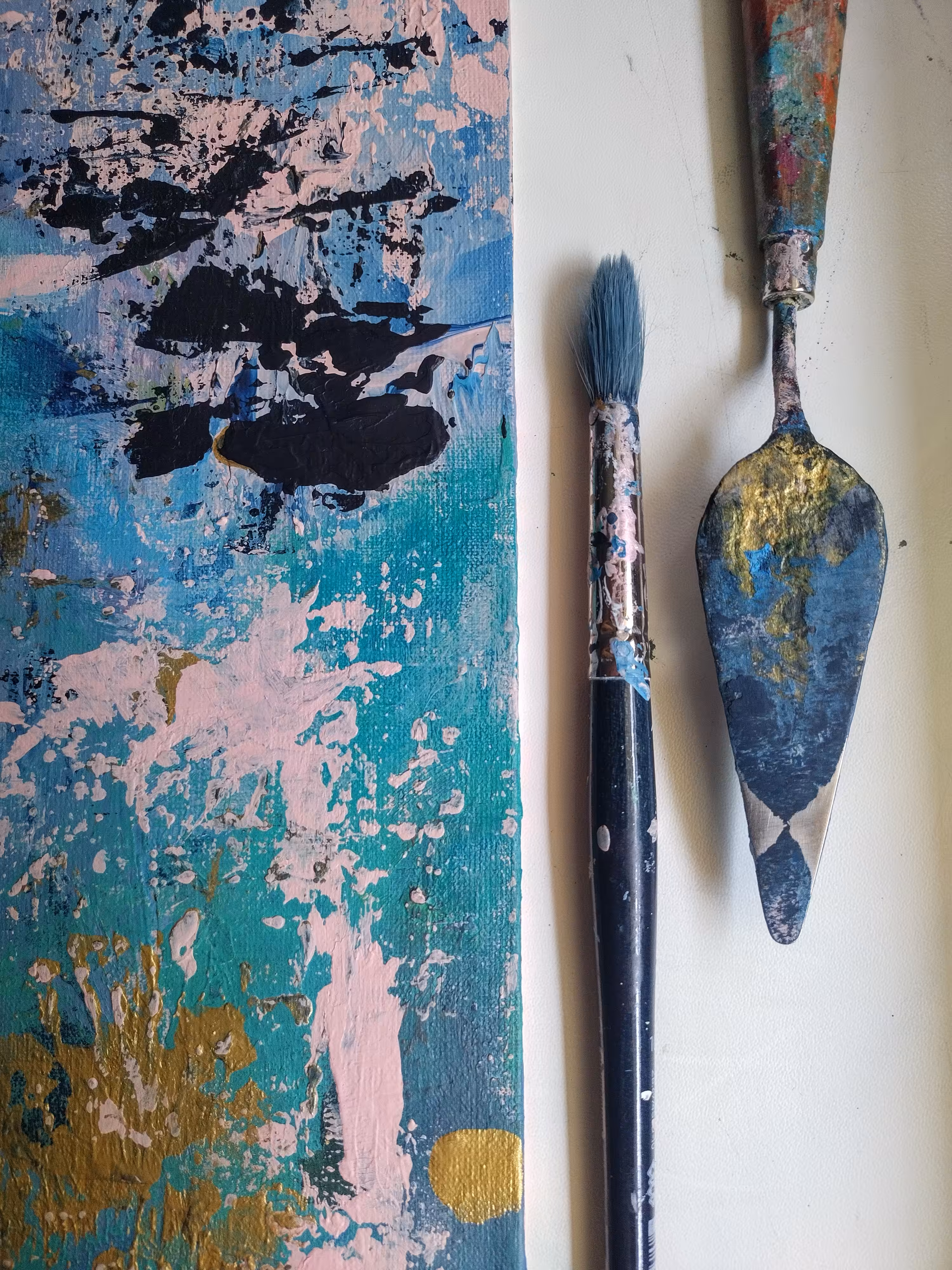 Mediterranean blue 