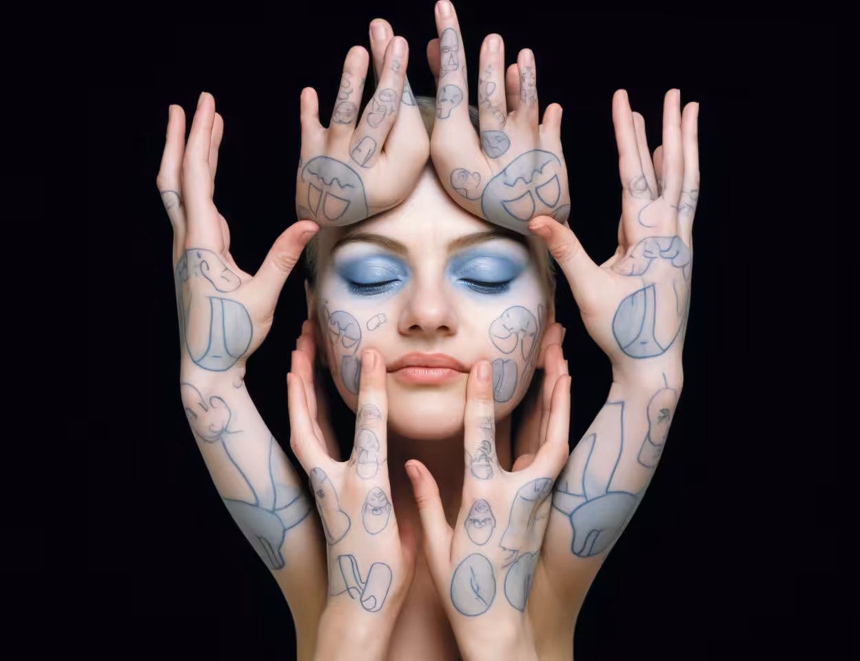 Royal Hand