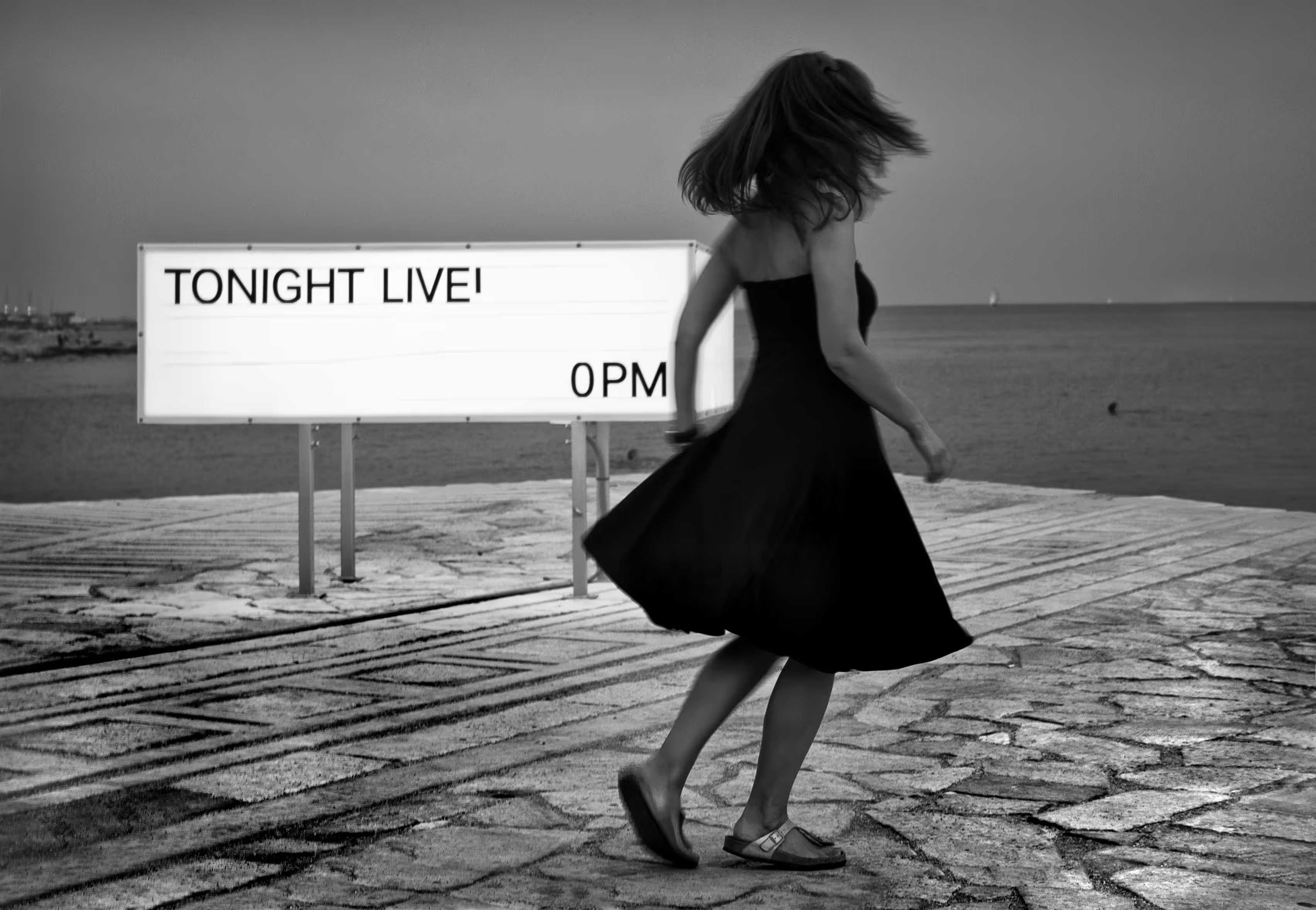 Tonight Live 0pm (Exhibited )