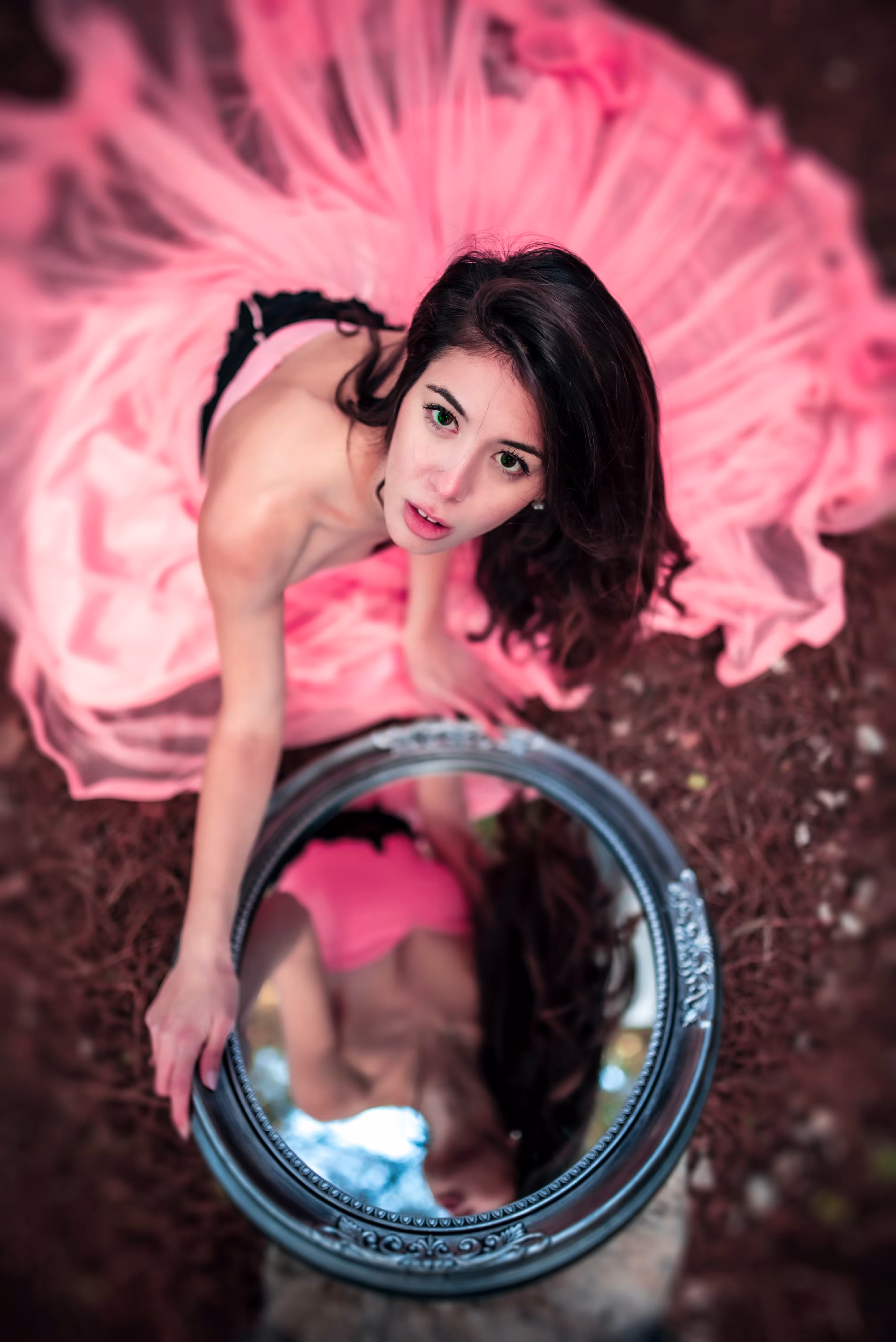 The girl in the mirror