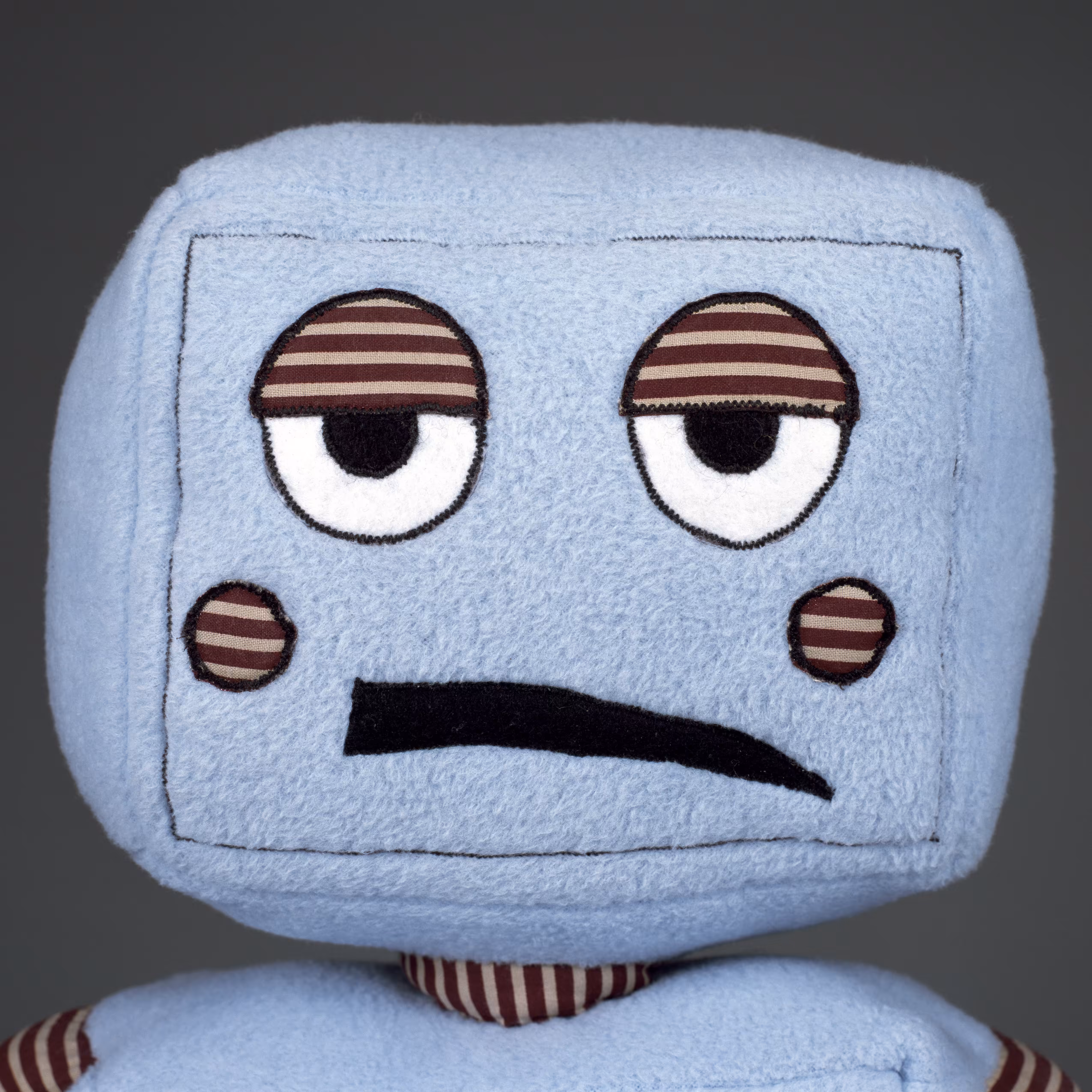 Robot: The Family #001