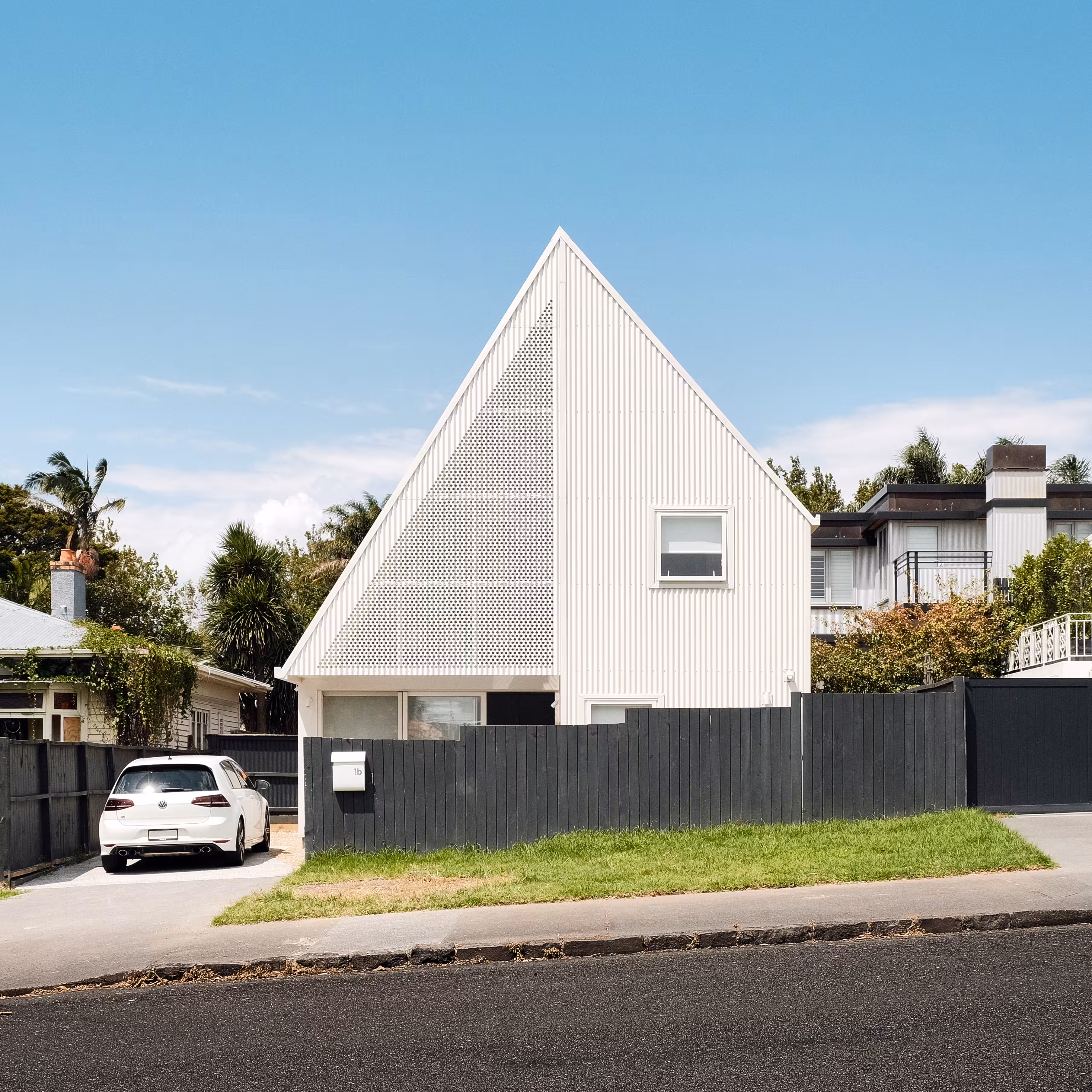 1b William Denny Avenue