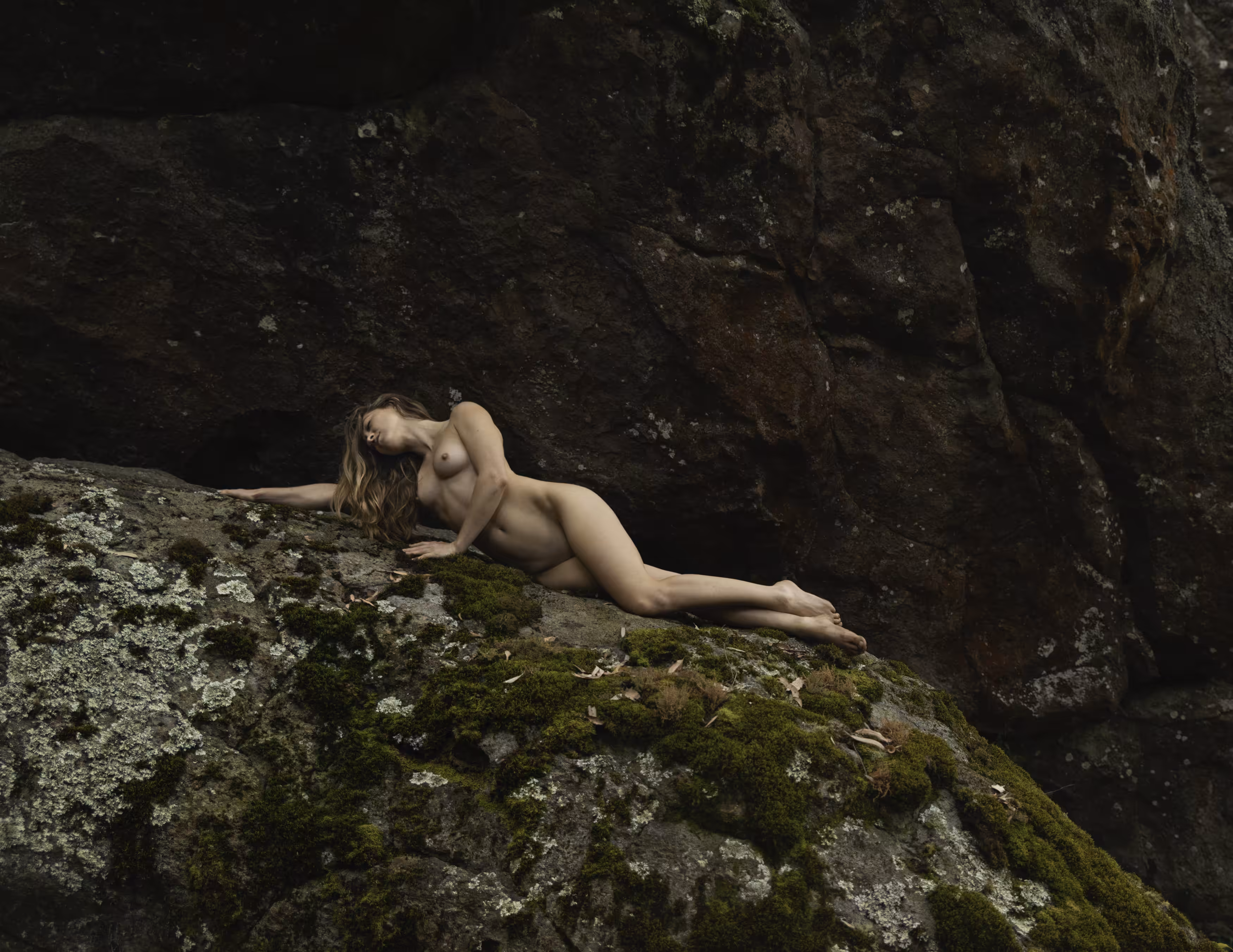Lucy - Mossy rock