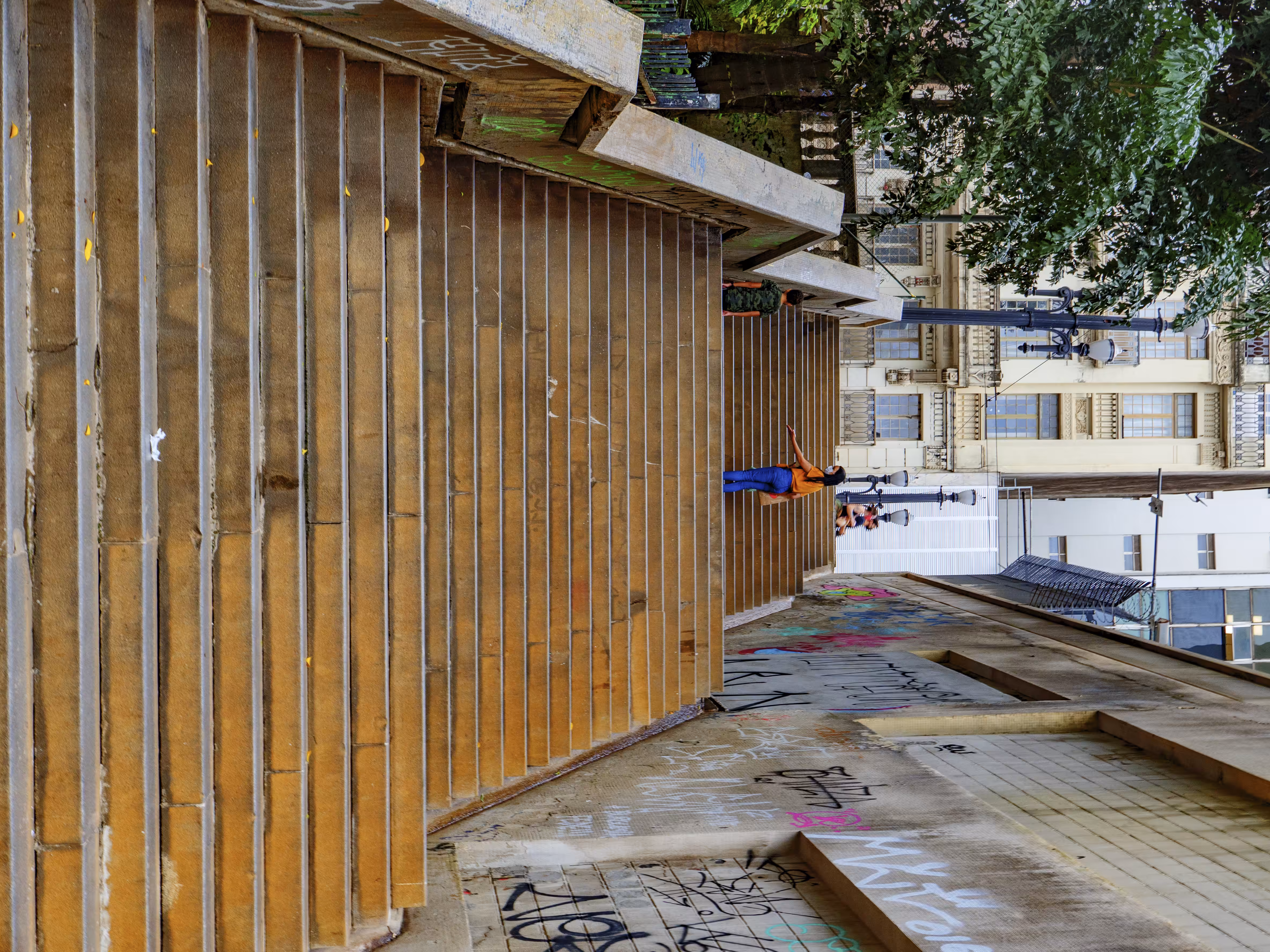 Horizontal-Babylon#5