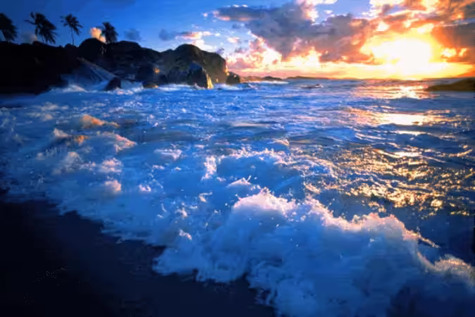 Sunset Waves onto Cuba Beach