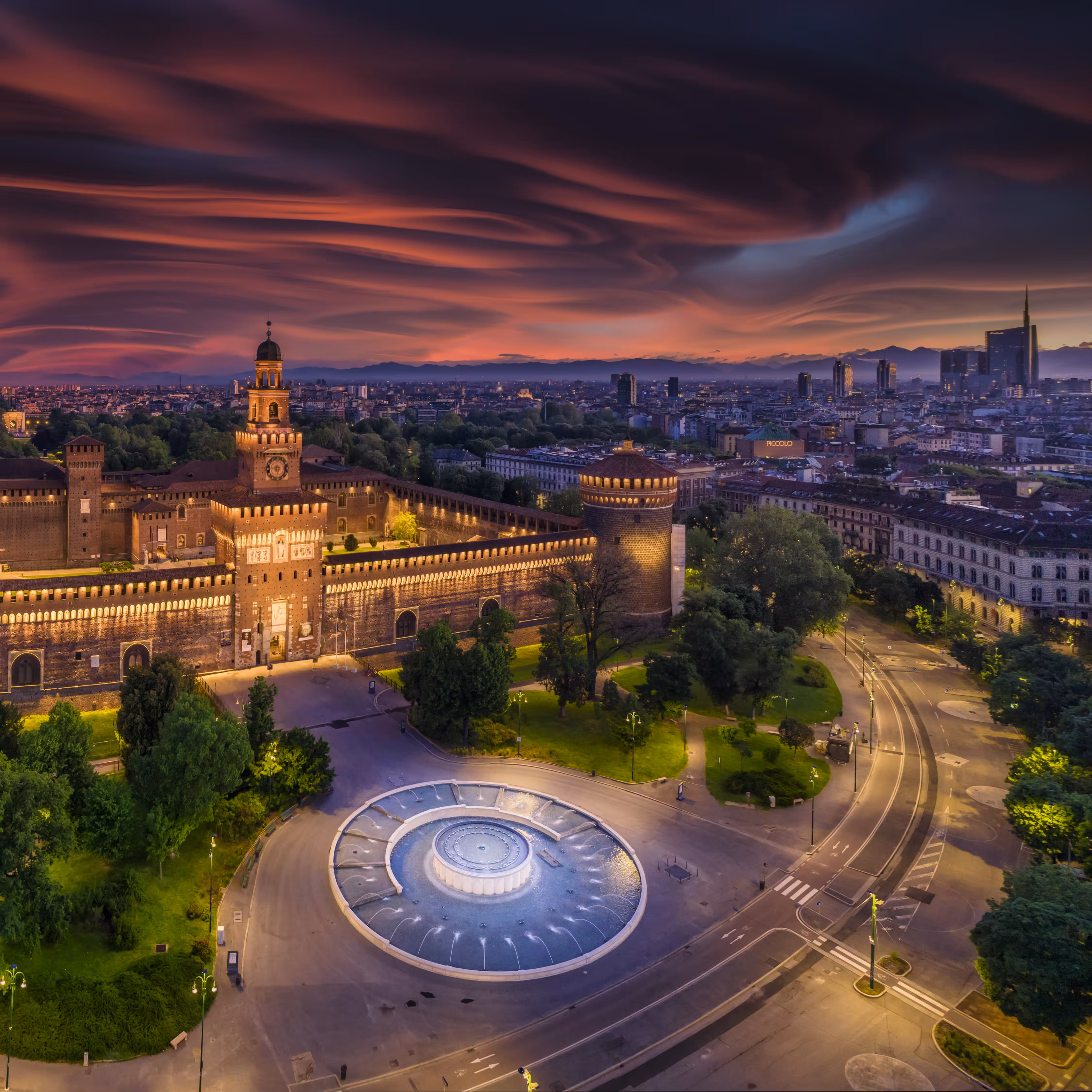 Castello Sforzesco - Cities in the era of lockdown: Milan