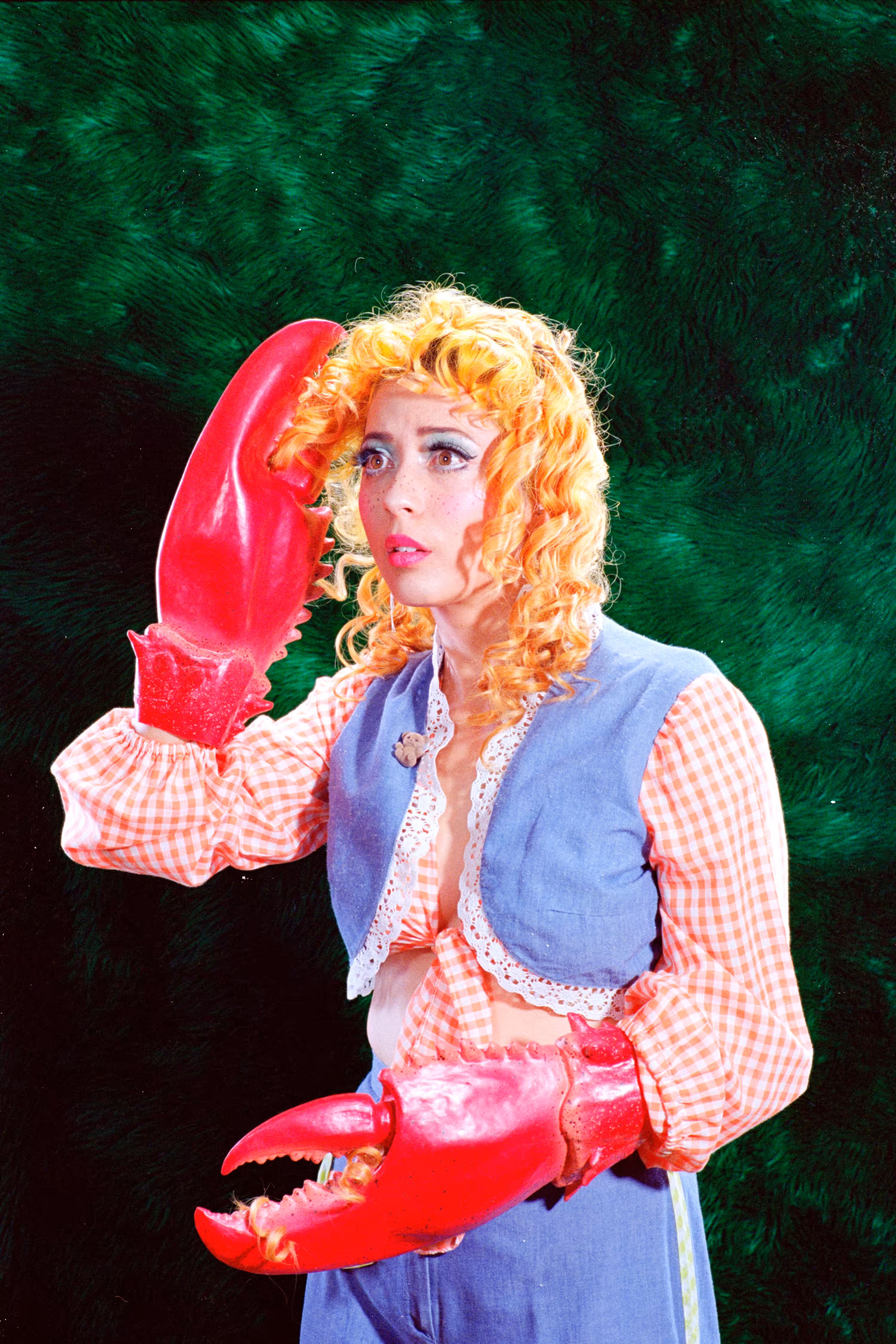 ICONS - Curly Sue / Chela