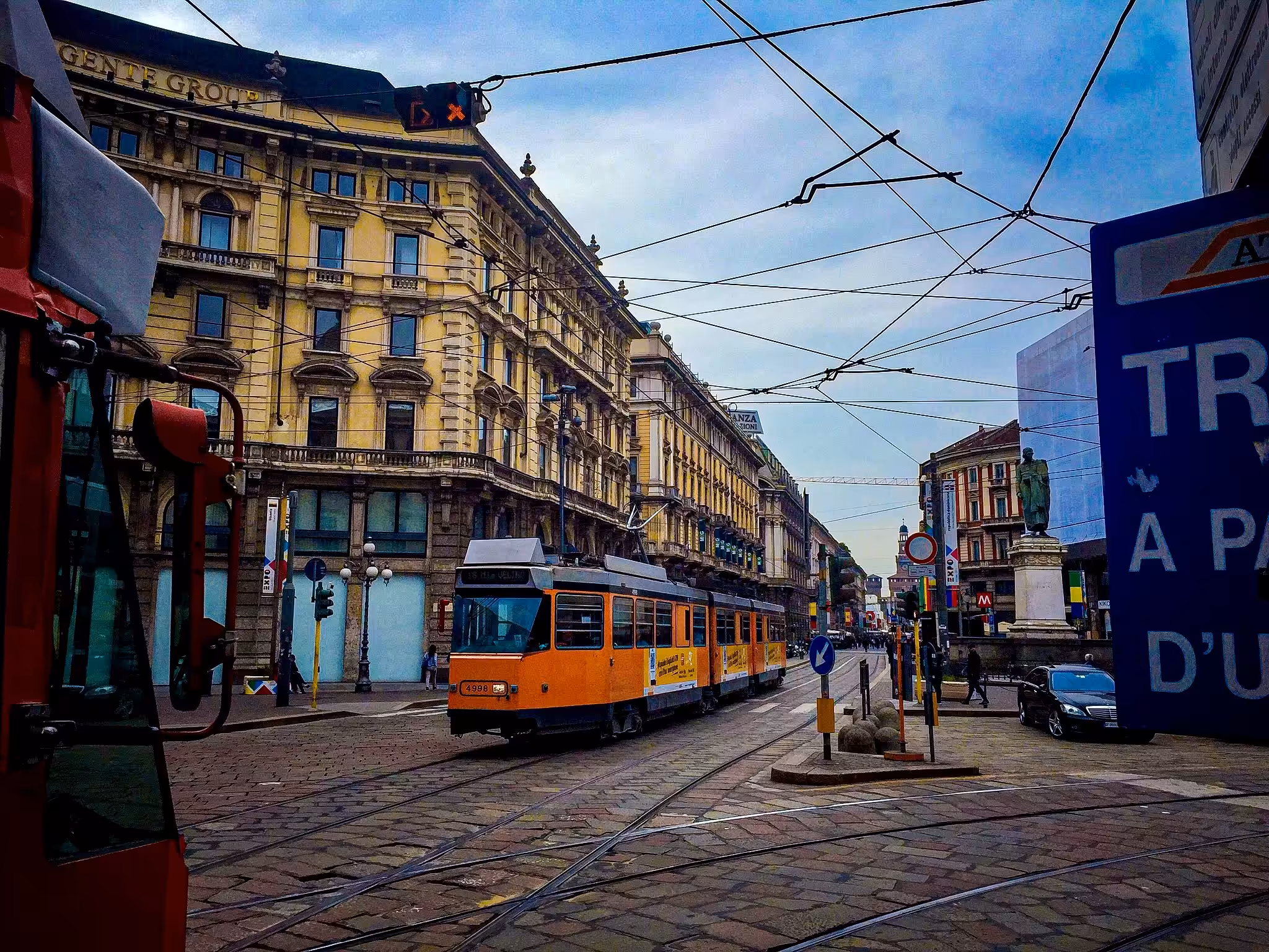 Streets of Milan - Trolley 4998