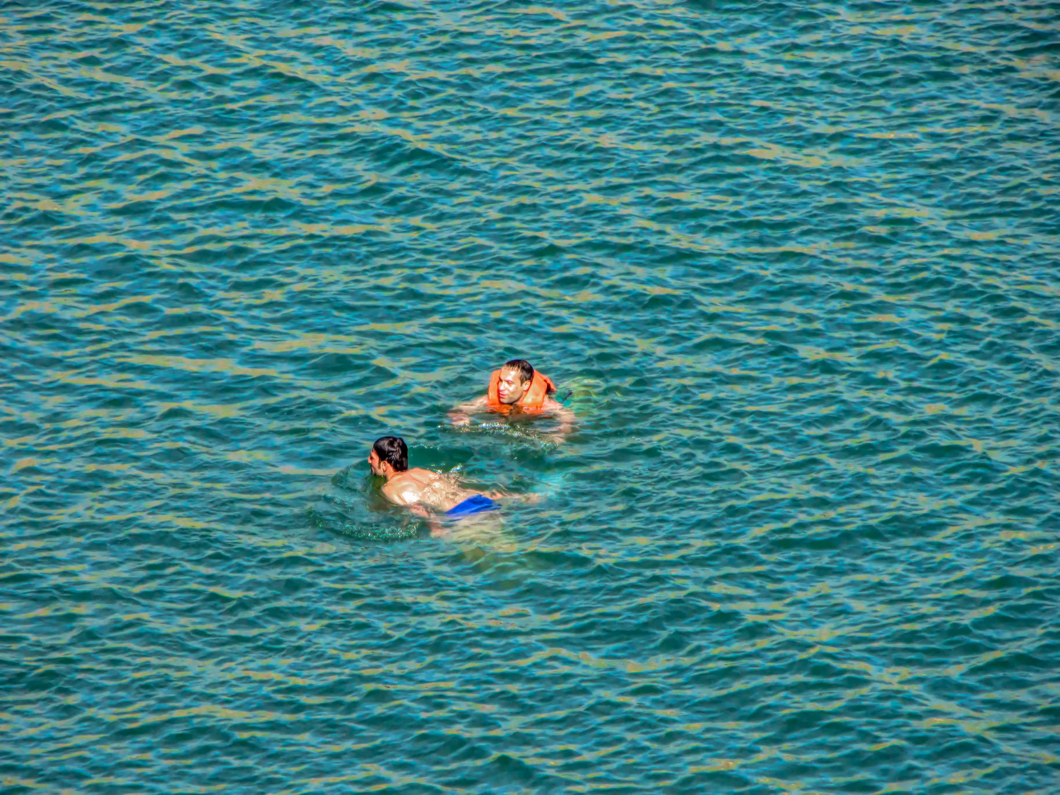 PeoplE: Two in Flow