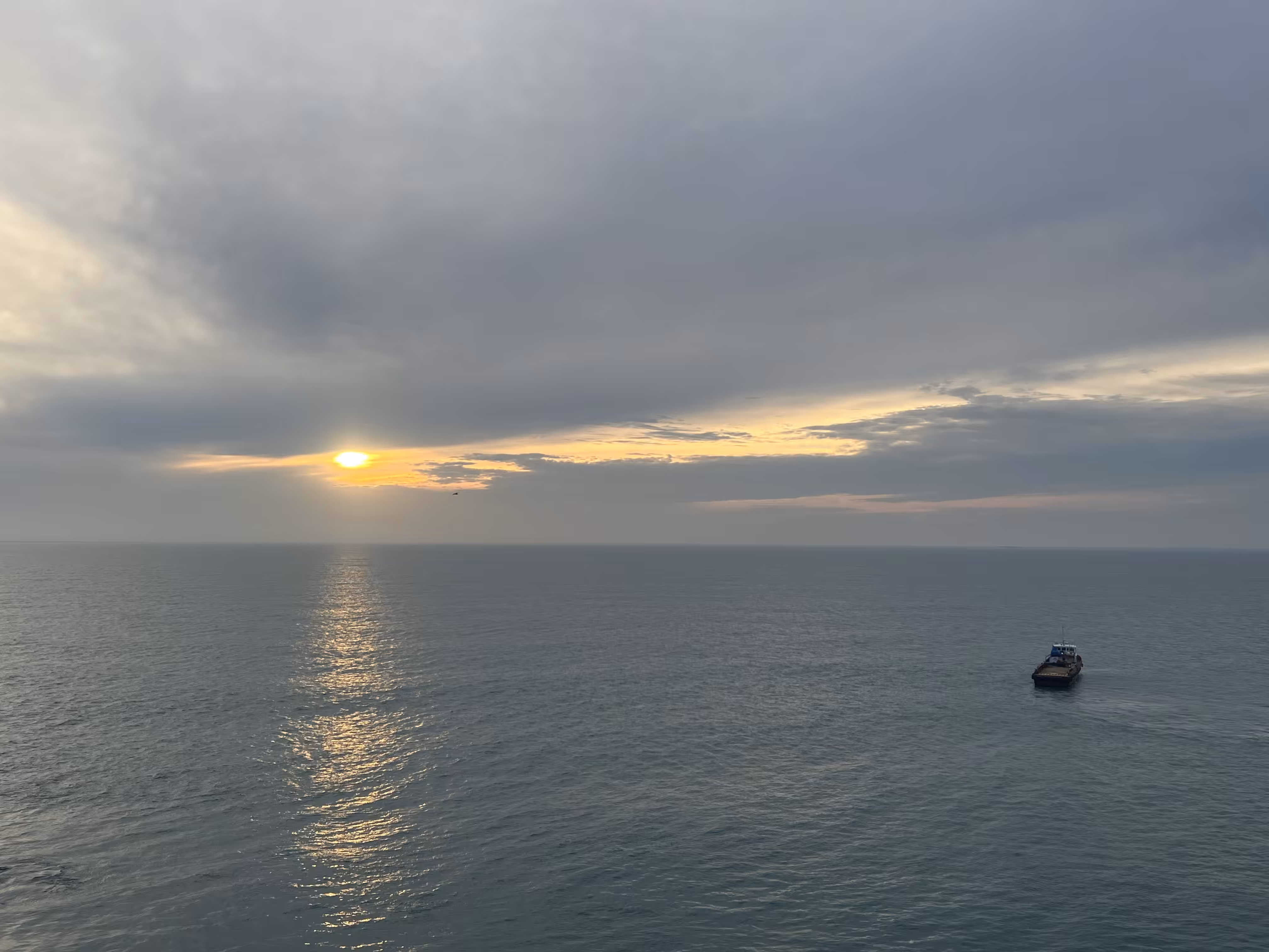 Metaleroz Offshore Seascape Photography 2024: SunSpill