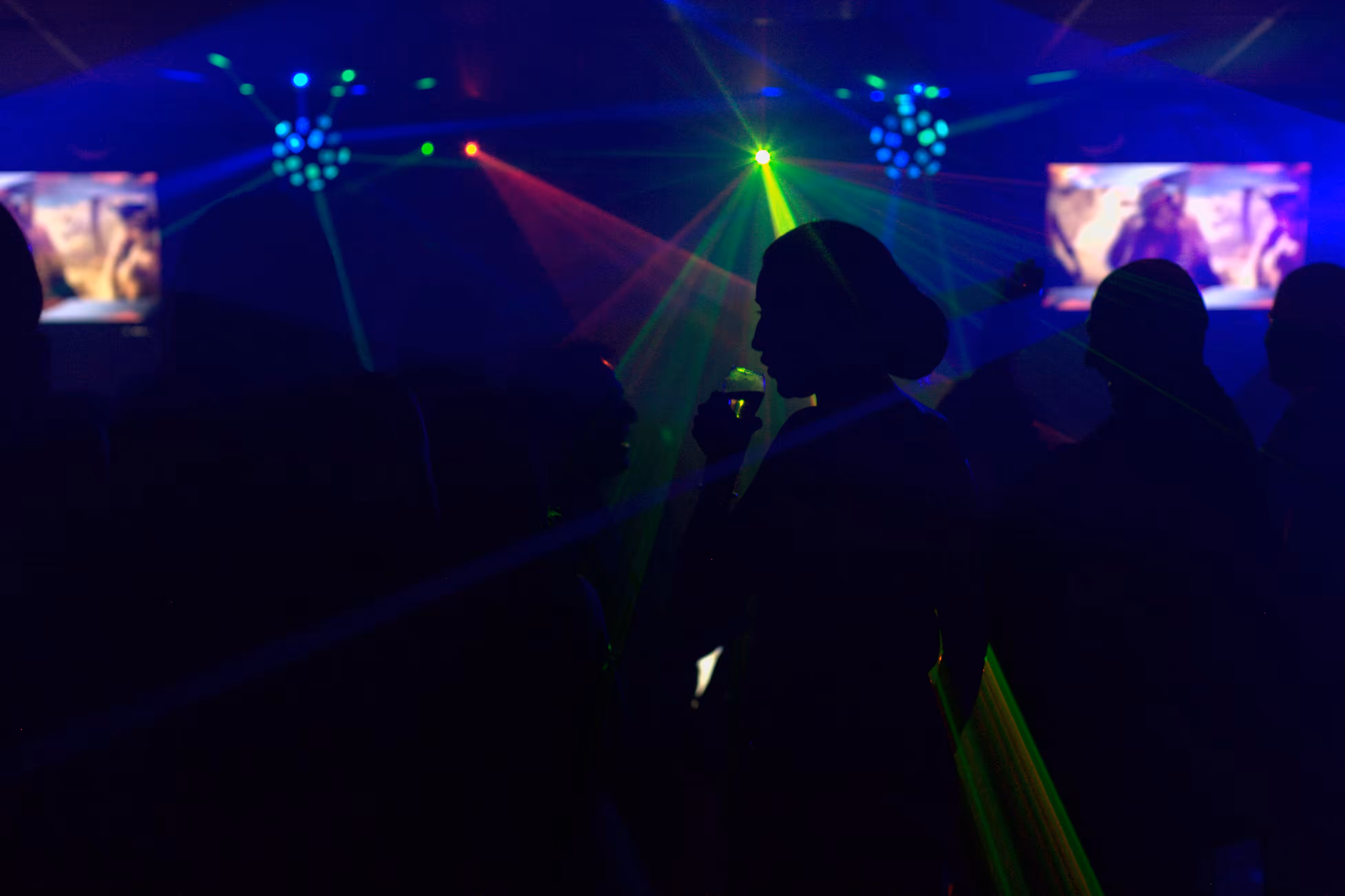 Neon lights 1 - The woman