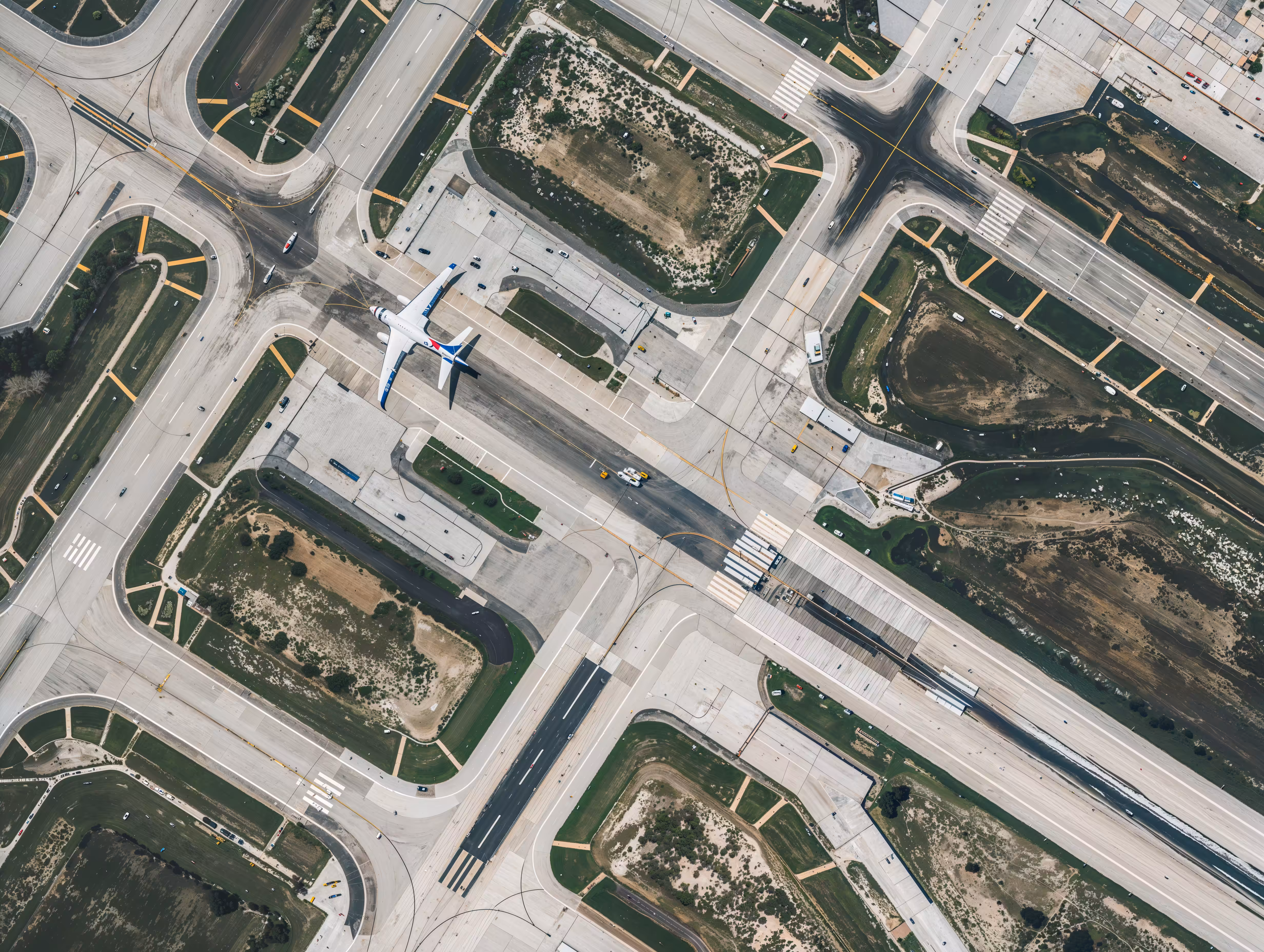 Tarmac #16