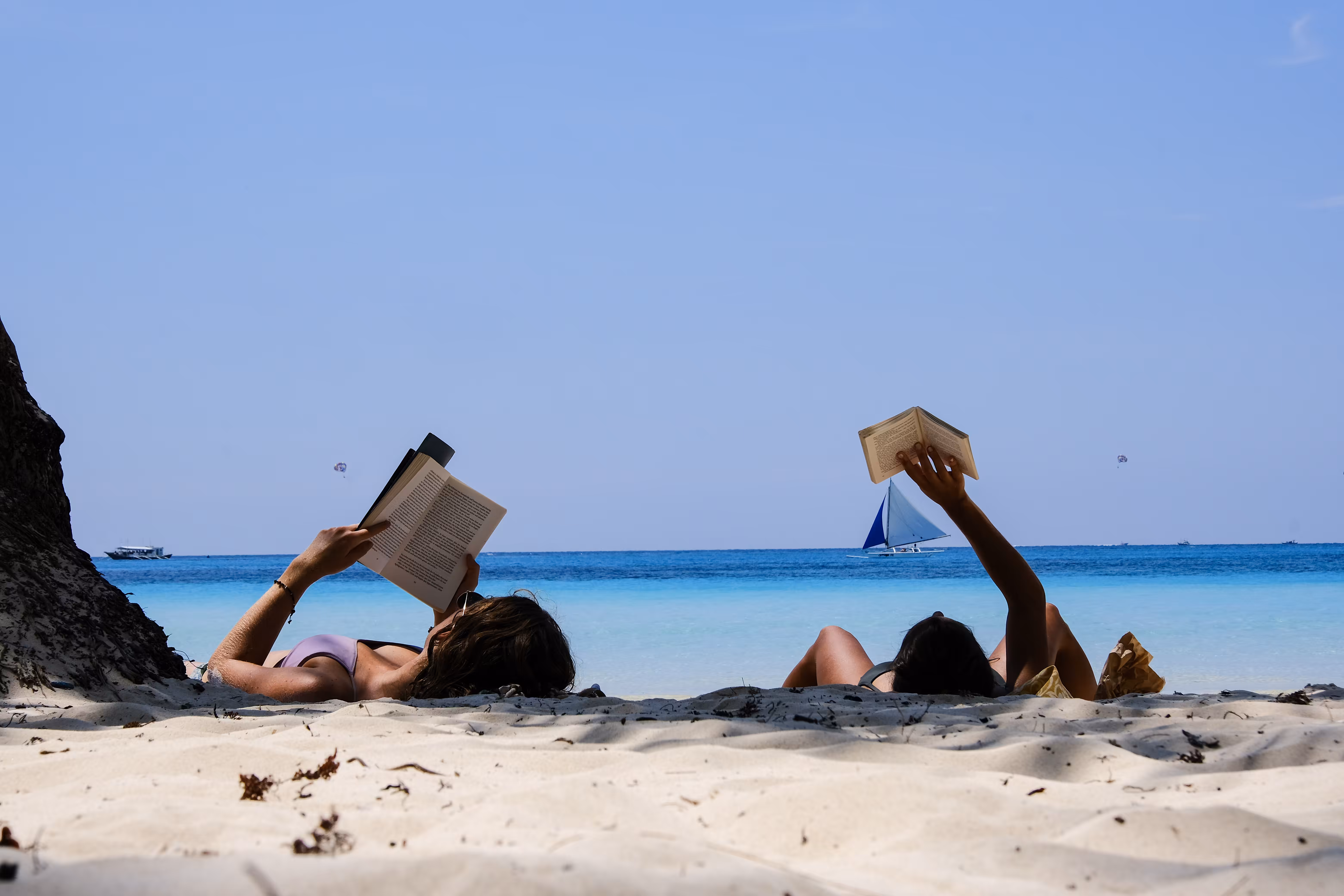 Seaside Pages: A Tale Of Two Readers