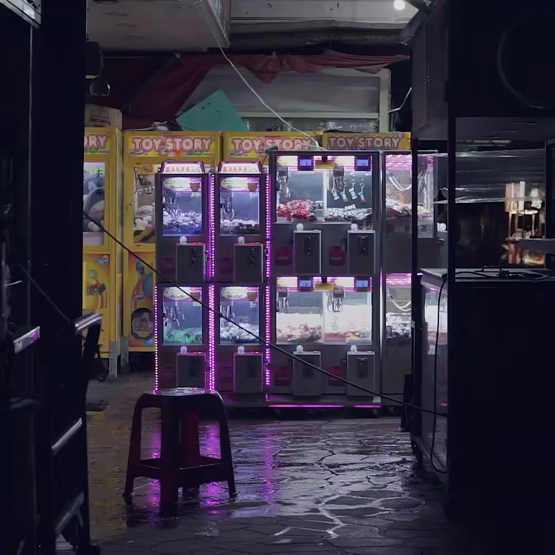 Lock-in Vending Machine 035