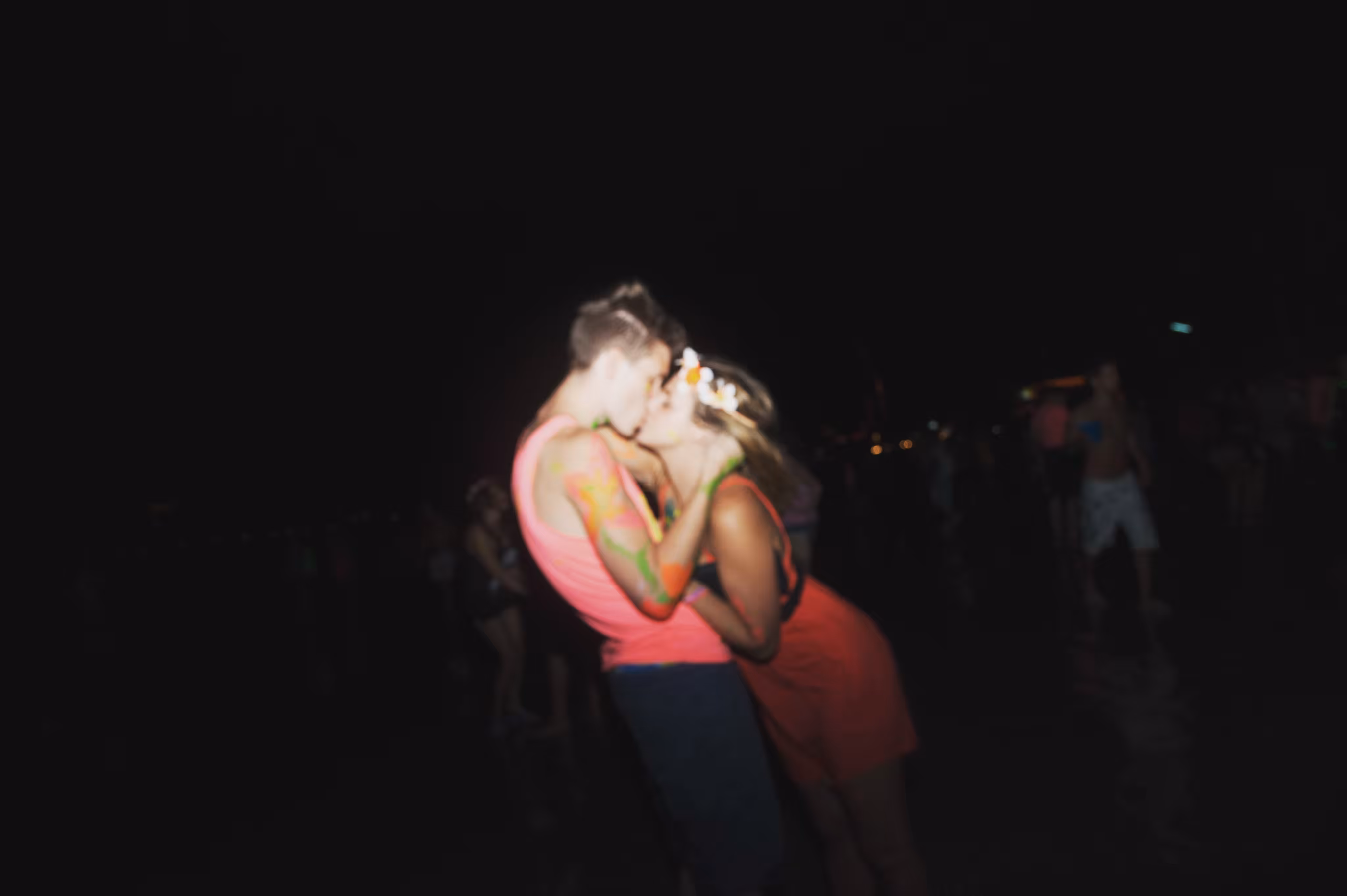 kiss kiss kiss #1