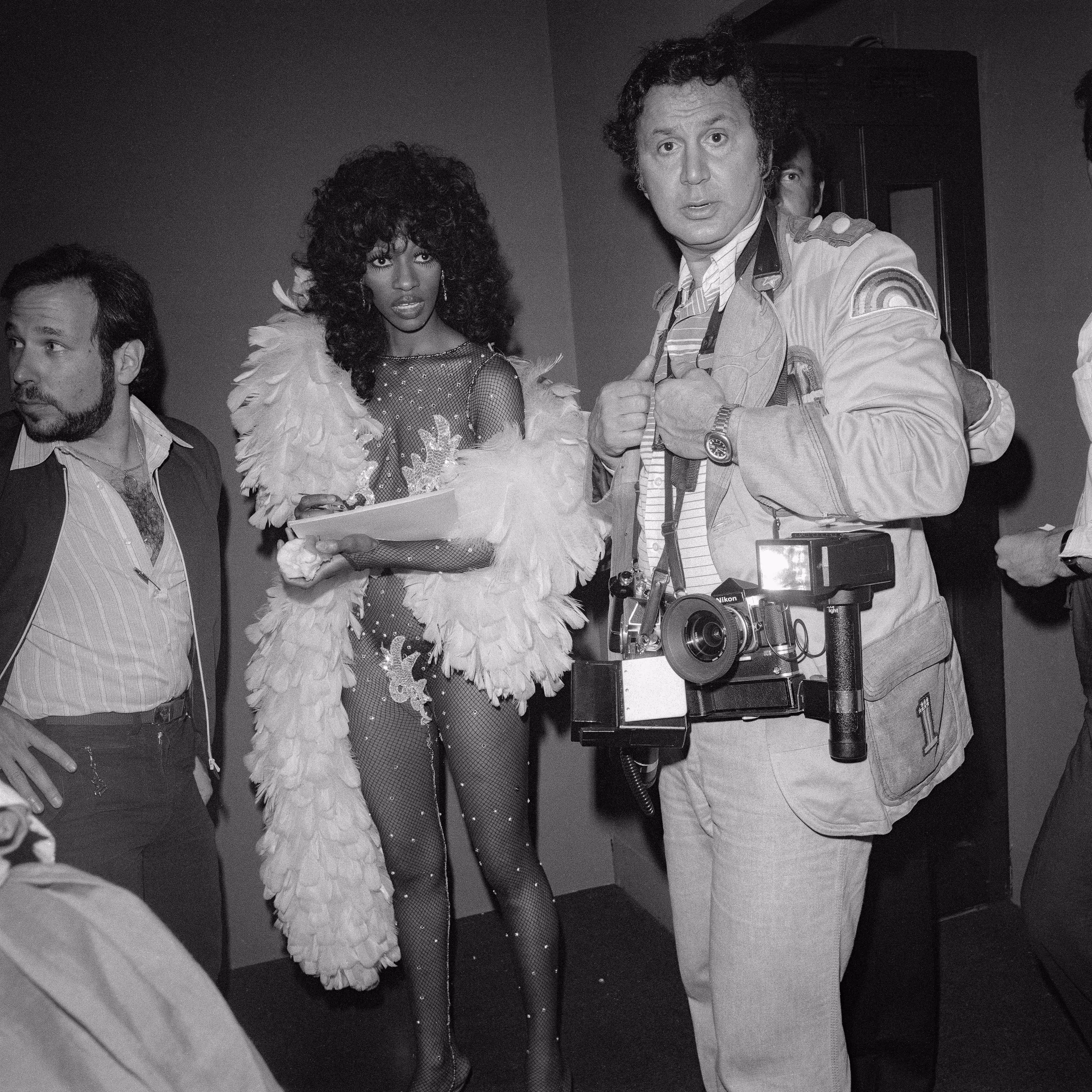 QuirkyVision 45RPM - Ron Galella Paparazzi and Dangerfield Performer