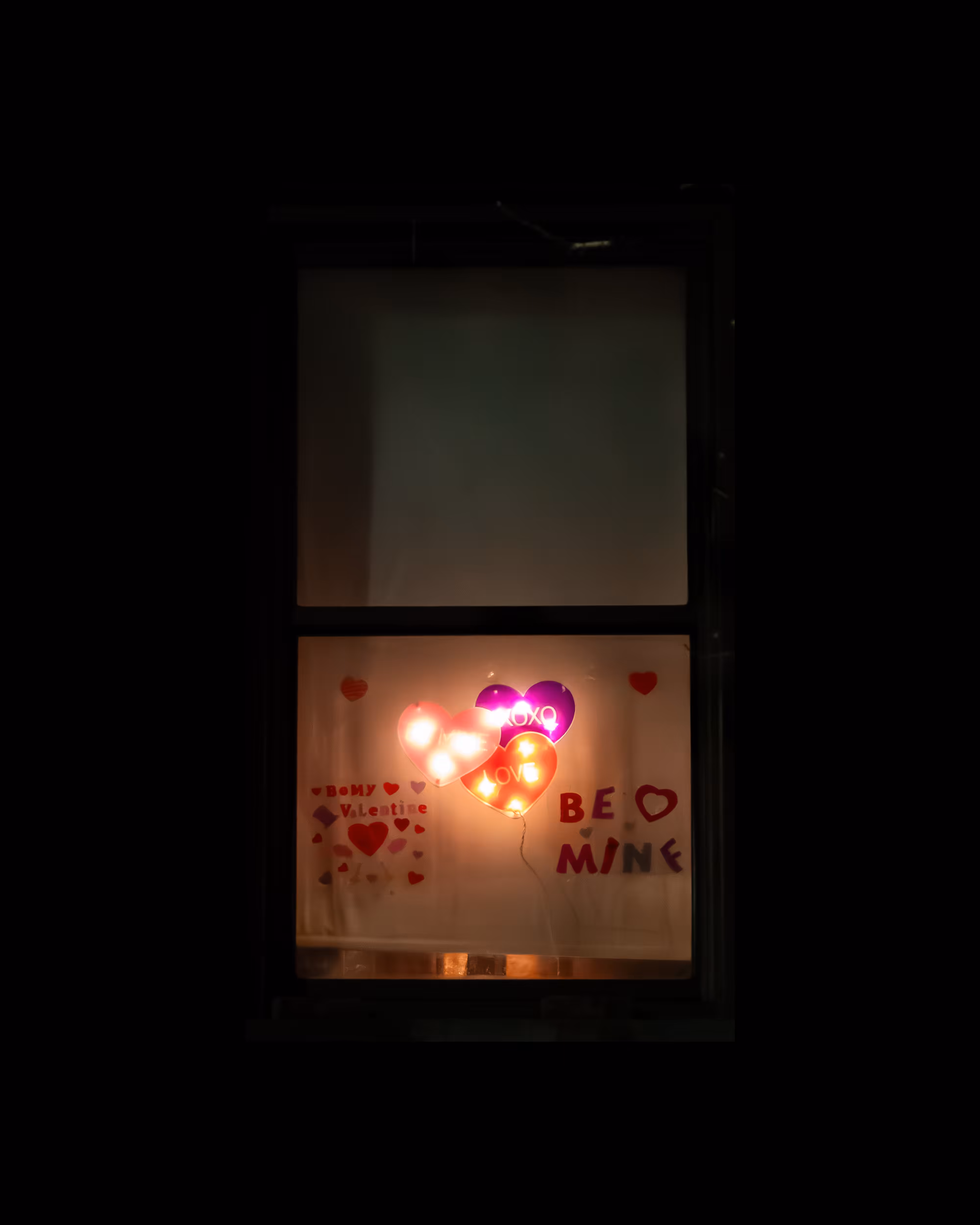 WINDOW 821
