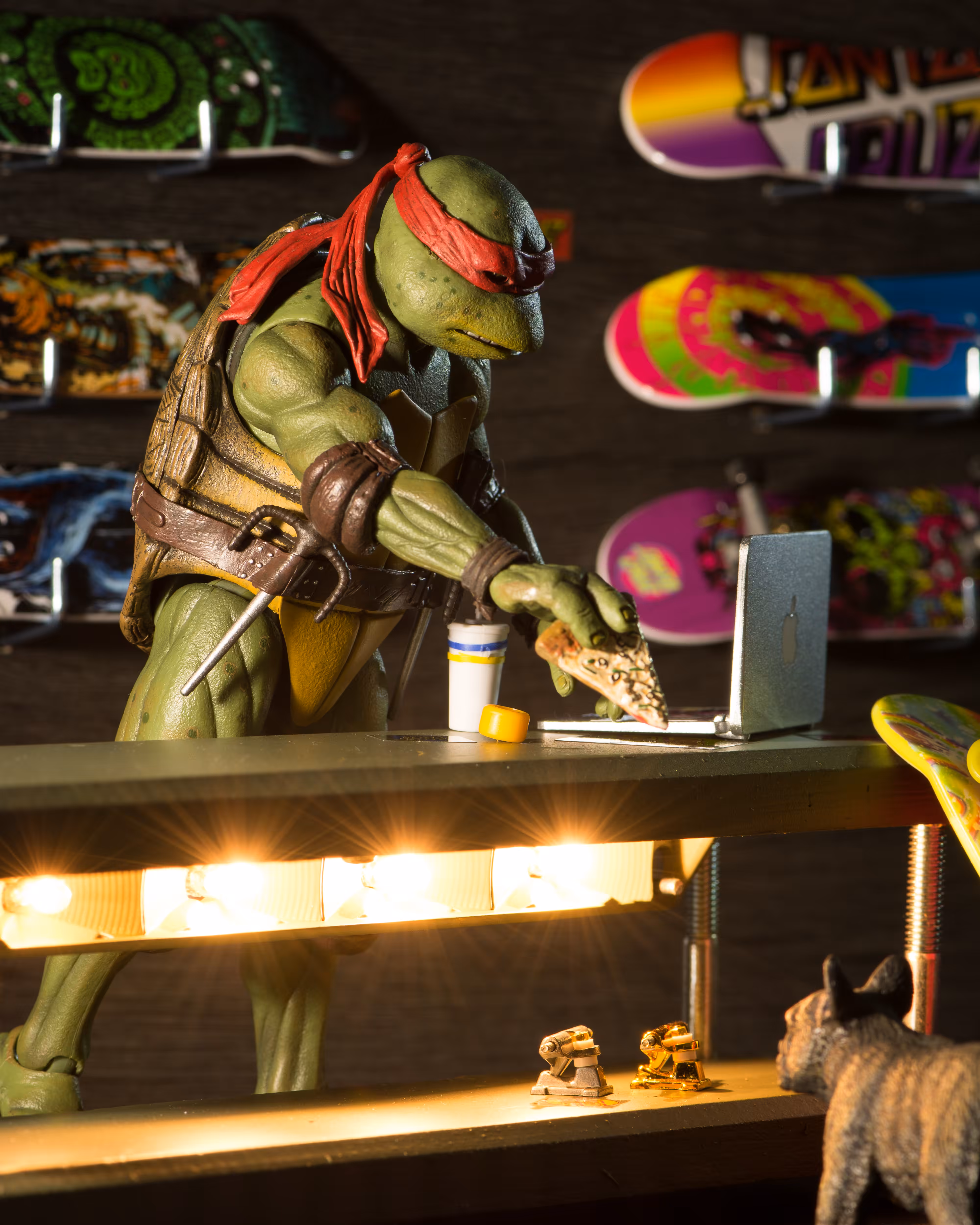 COWABUNGA- Skate Shop Scene 4, it is Pizza time!