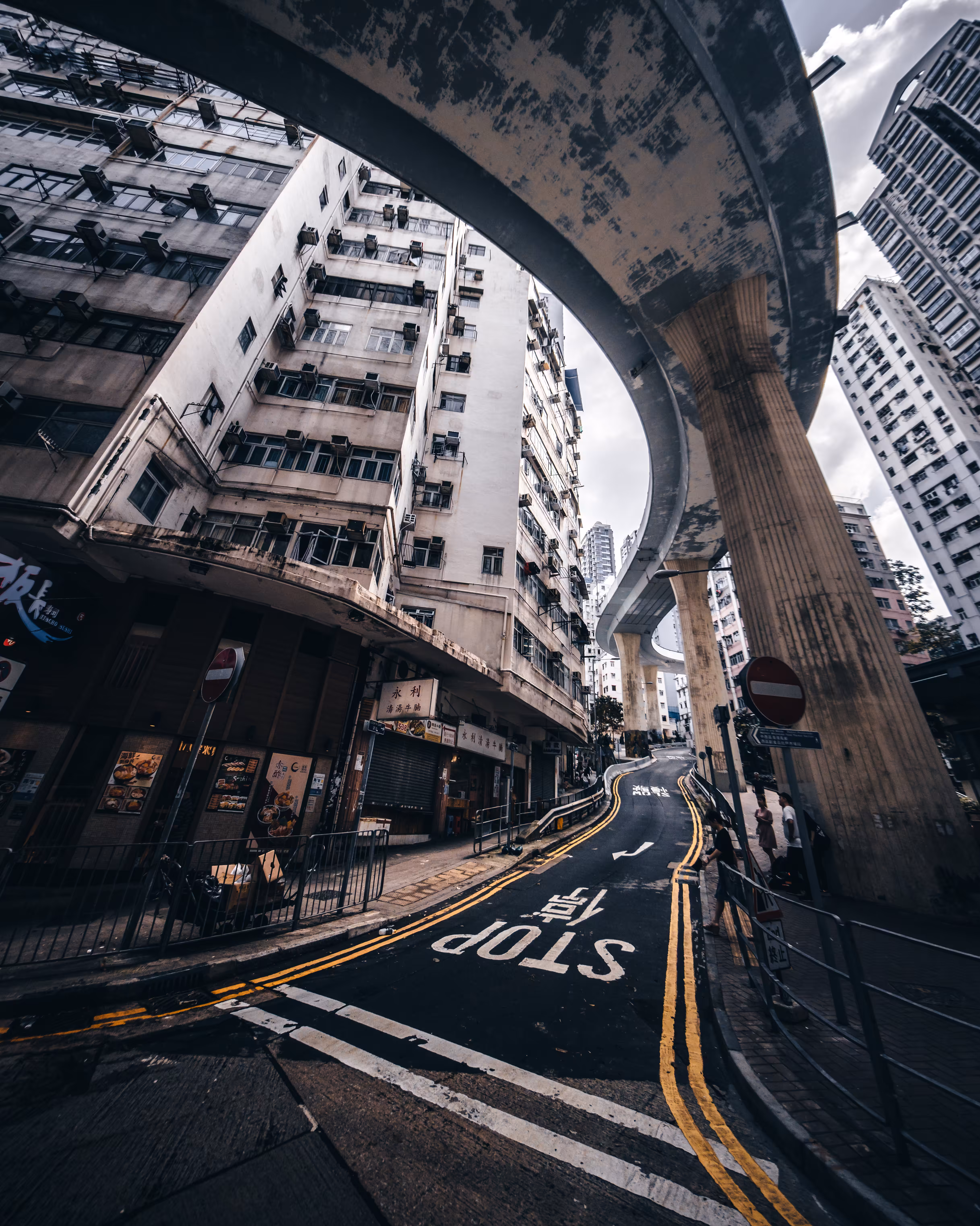 Hong Kong Curve