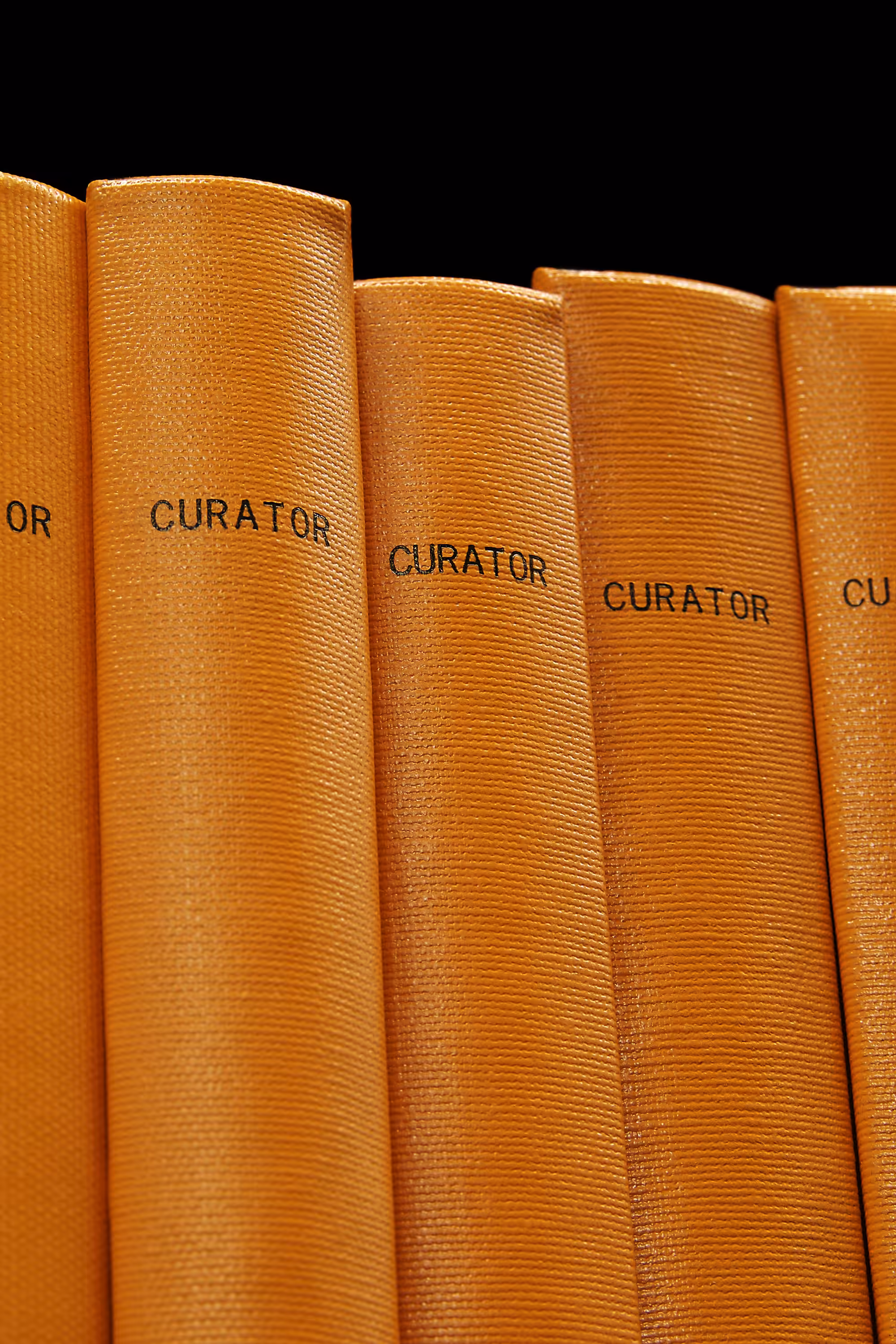 CURATOR