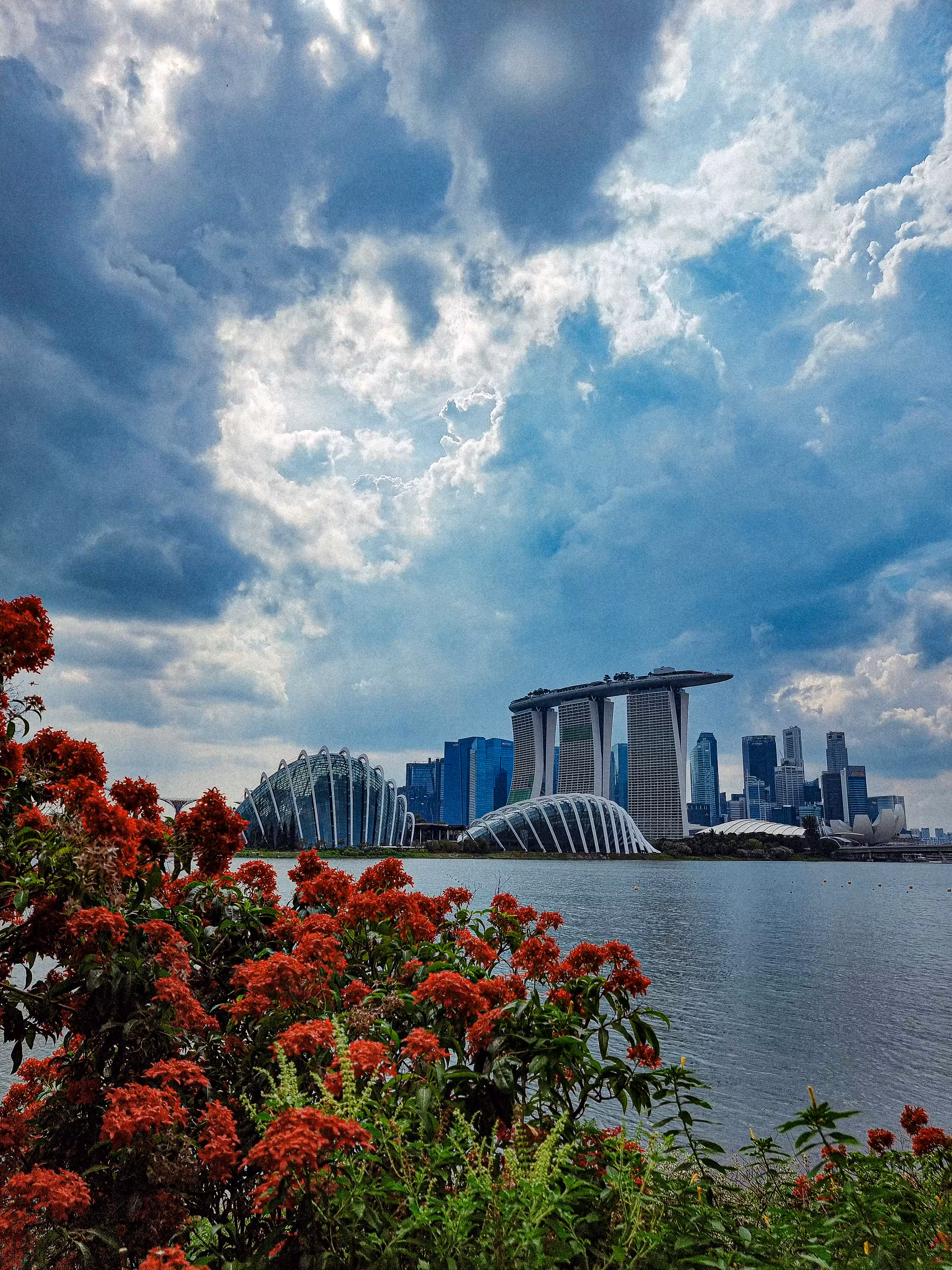 Ephemeral Perspectives: Eyeing from the East