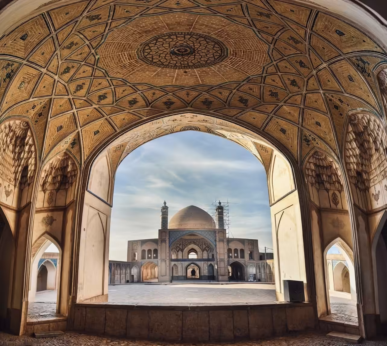 Agha Bozorg Mosque 
