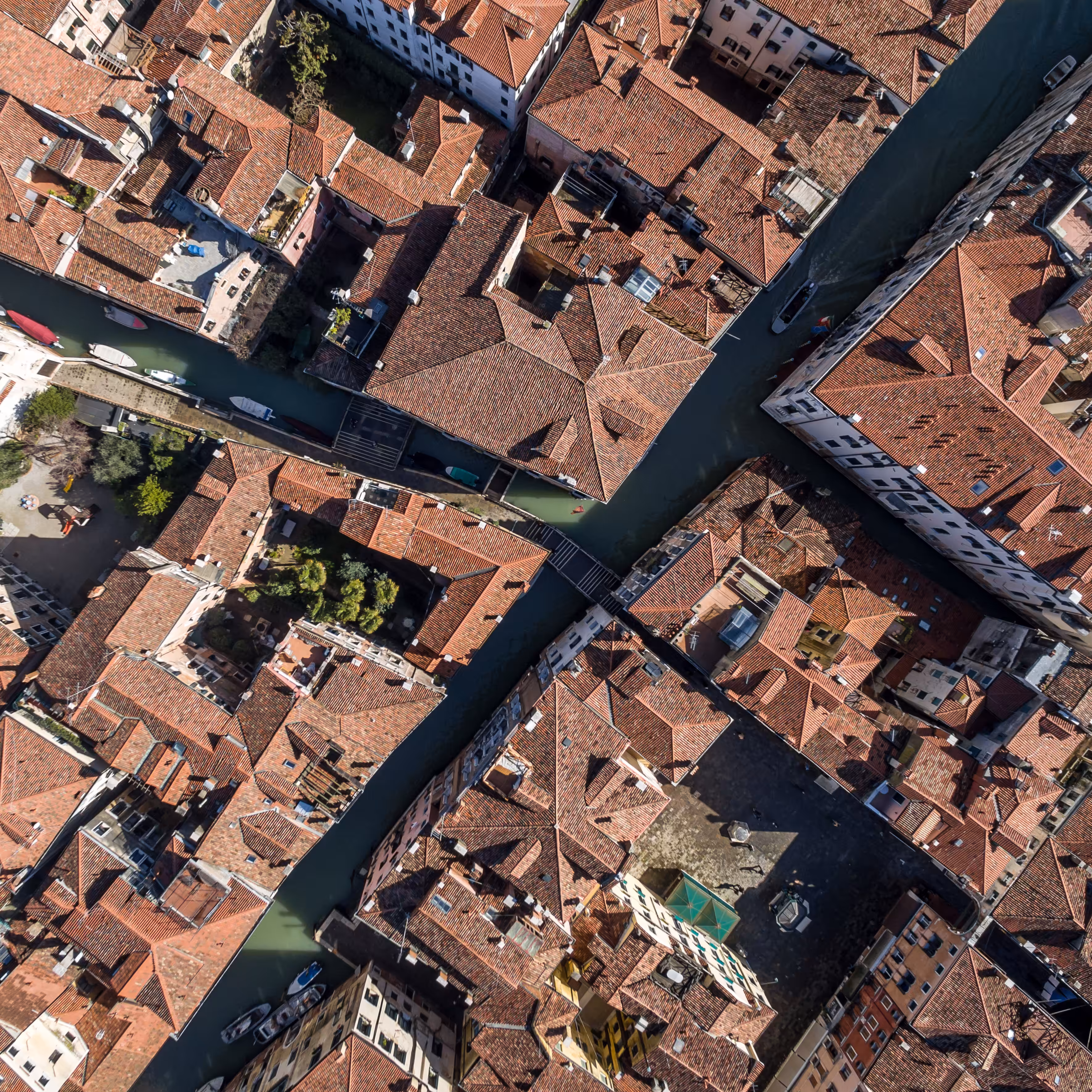 Crossings (Venice) 22/25