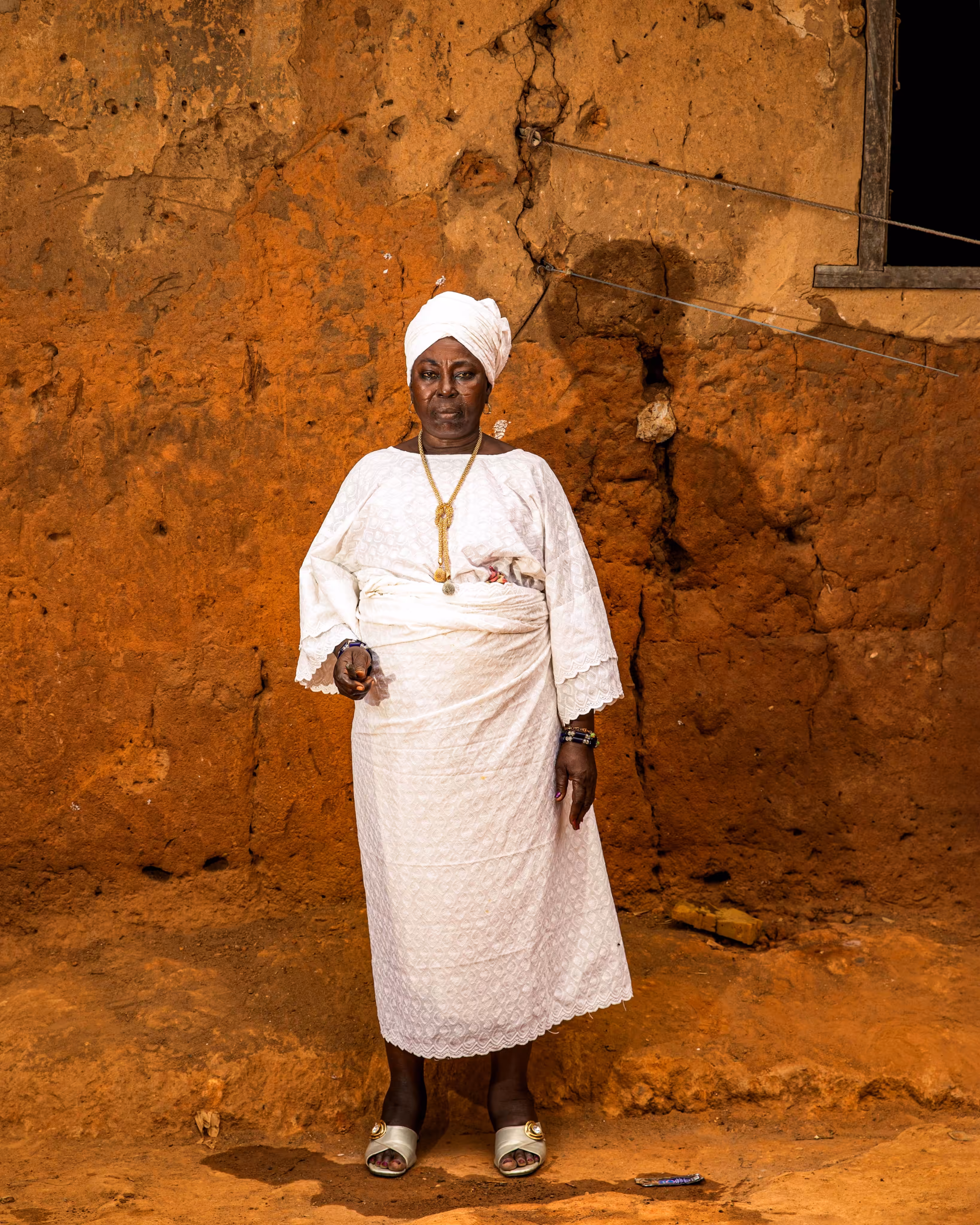  Ìyá Ọ̀jẹ̀ (Egungun Priestess)