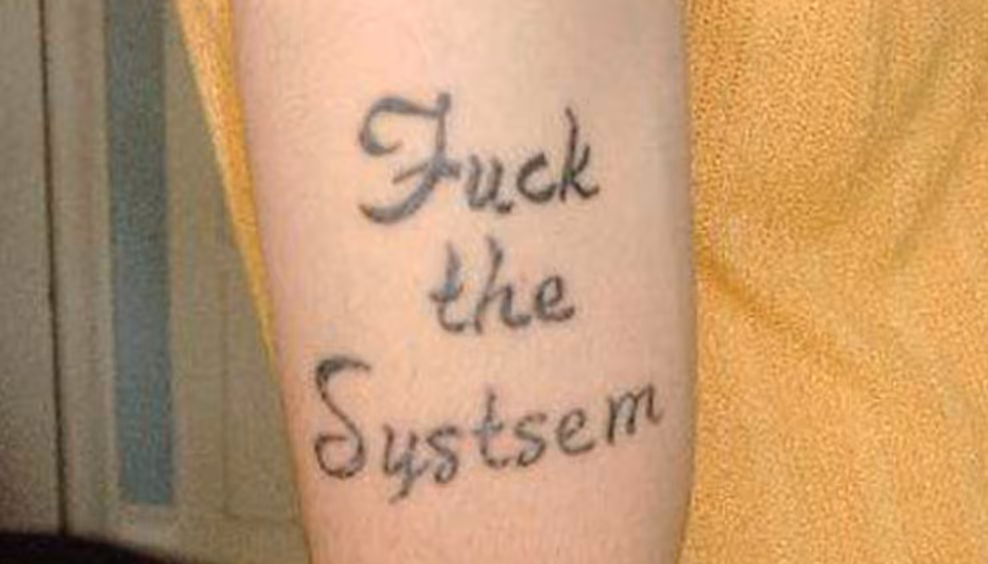 FuckDeSystsem