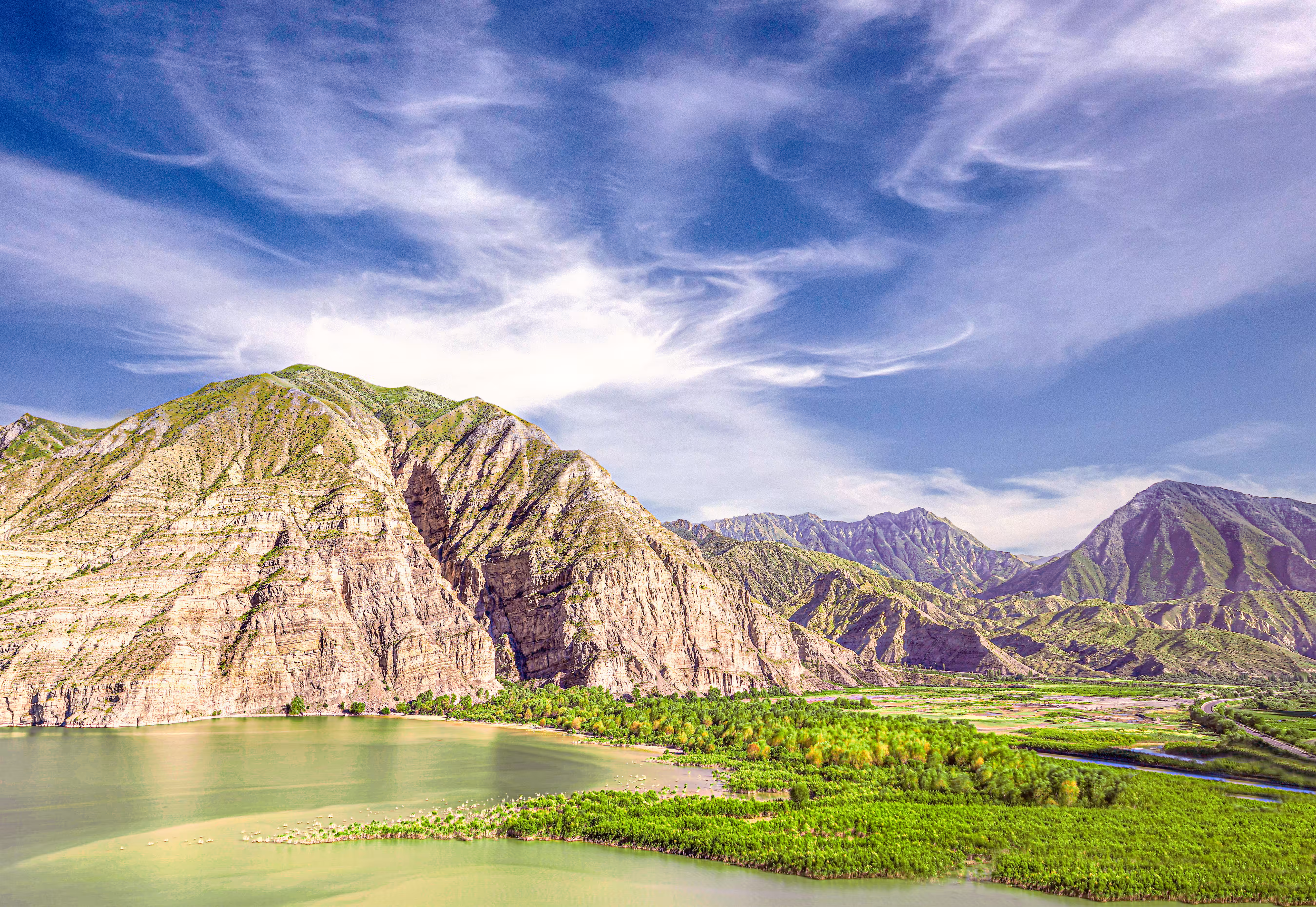 Gigantic Hill